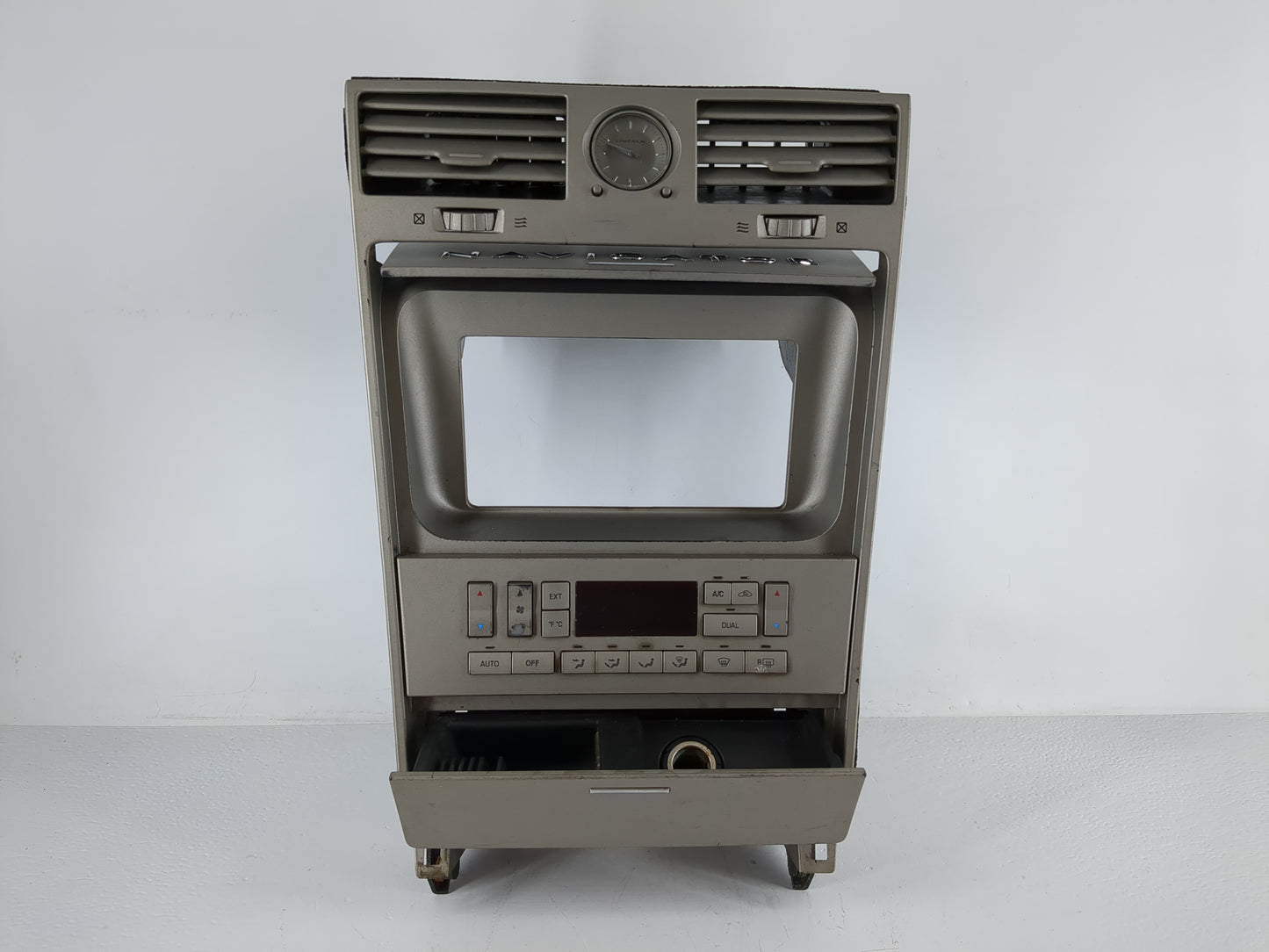 2004 Lincoln Navigator Climate Control Module Temperature AC/Heater Replacement P/N:4L74-18C612-AA Fits OEM Used Auto Parts 