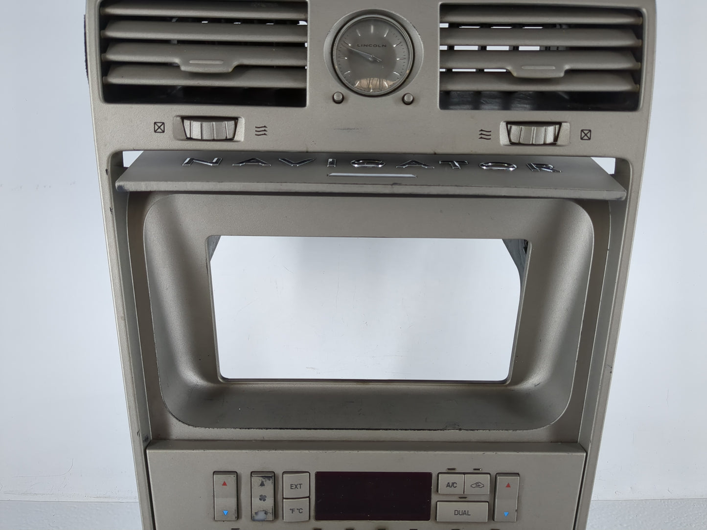 2004 Lincoln Navigator Climate Control Module Temperature AC/Heater Replacement P/N:4L74-18C612-AA Fits OEM Used Auto Parts 