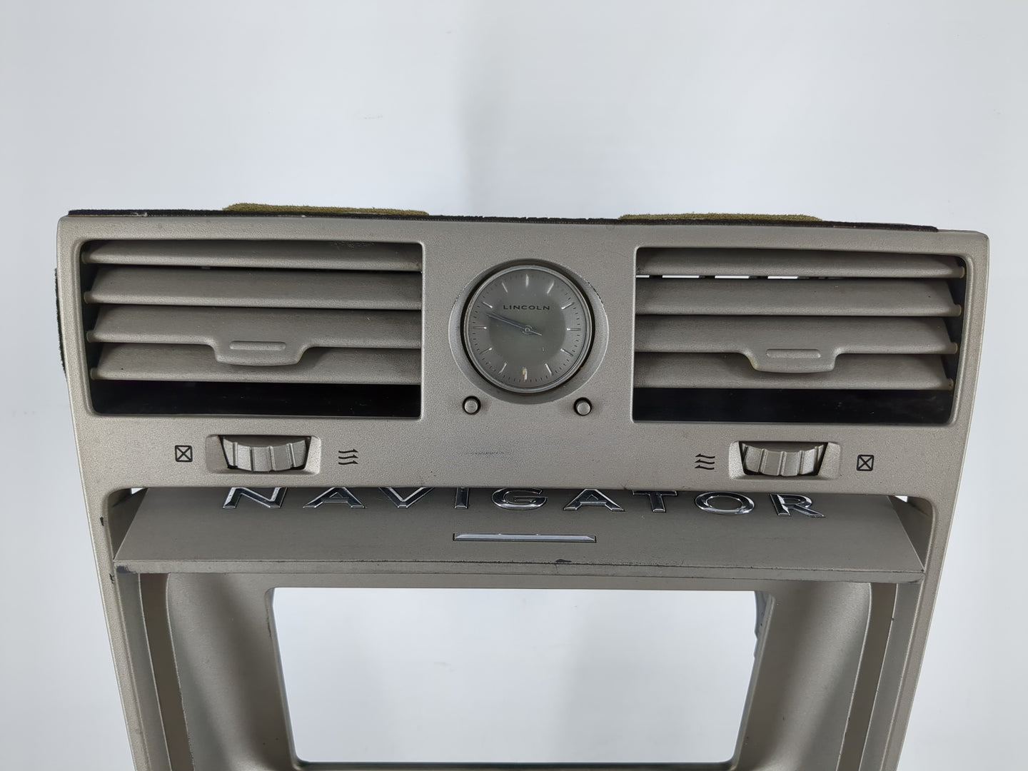 2004 Lincoln Navigator Climate Control Module Temperature AC/Heater Replacement P/N:4L74-18C612-AA Fits OEM Used Auto Parts 