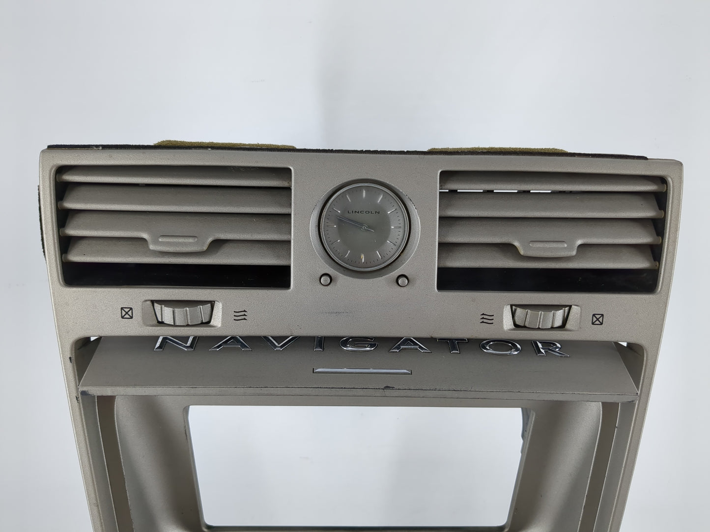 2004 Lincoln Navigator Climate Control Module Temperature AC/Heater Replacement P/N:4L74-18C612-AA Fits OEM Used Auto Parts 