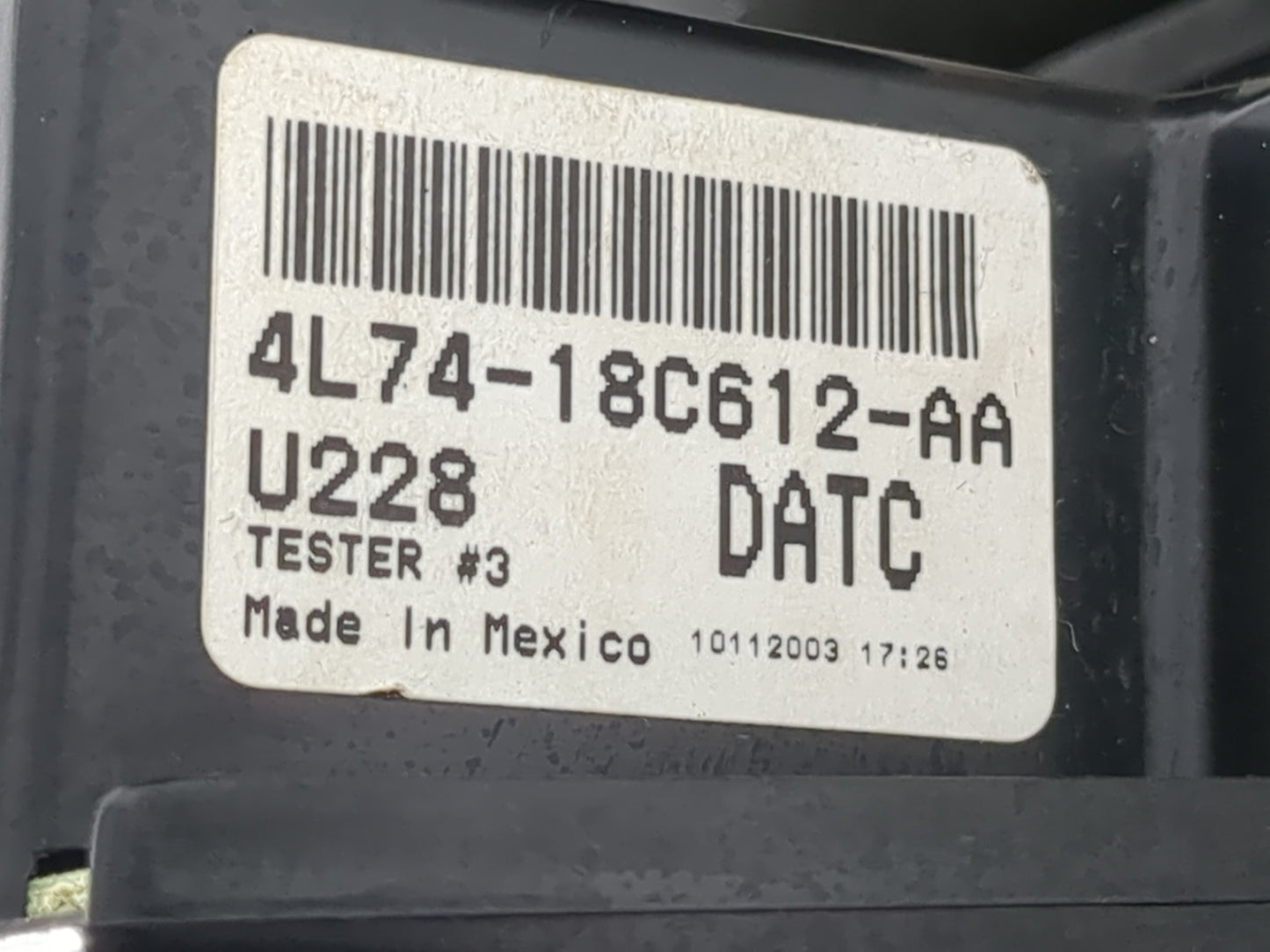 2004 Lincoln Navigator Climate Control Module Temperature AC/Heater Replacement P/N:4L74-18C612-AA Fits OEM Used Auto Parts 