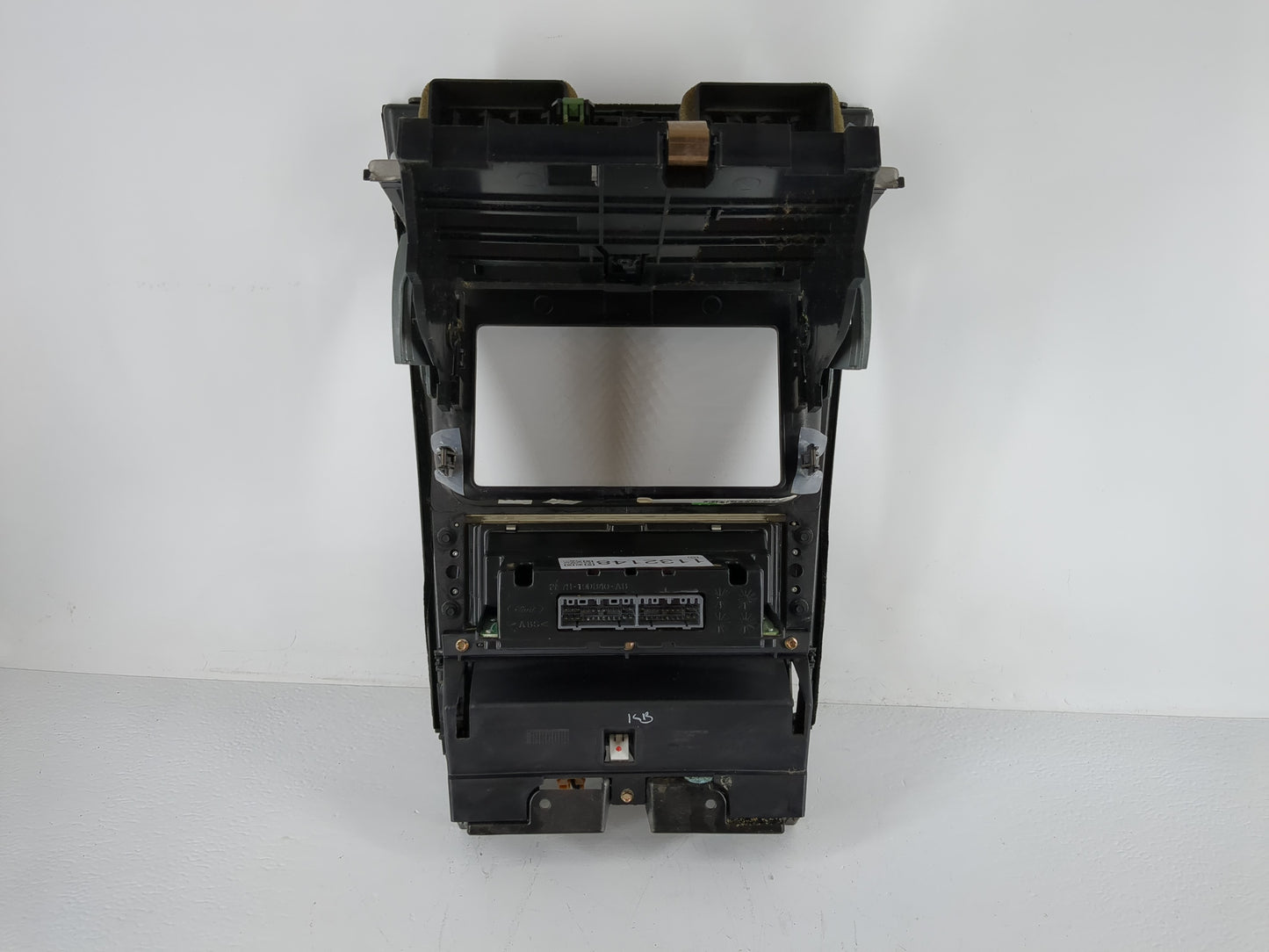 2004 Lincoln Navigator Climate Control Module Temperature AC/Heater Replacement P/N:4L74-18C612-AA Fits OEM Used Auto Parts 