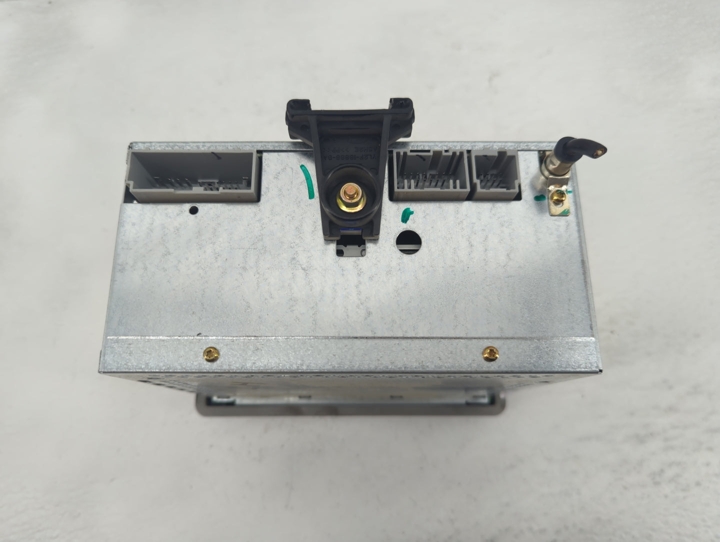 2004 Lincoln Navigator Radio AM FM Cd Player Receiver Replacement P/N:4L7T-18C815-AF Fits OEM Used Auto Parts - Oemusedautop