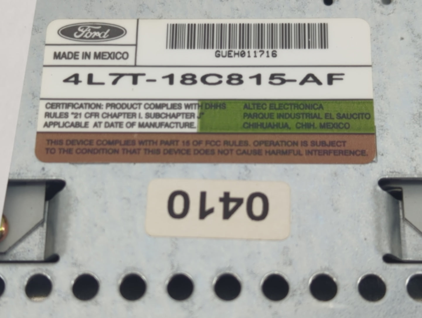 2004 Lincoln Navigator Radio AM FM Cd Player Receiver Replacement P/N:4L7T-18C815-AF Fits OEM Used Auto Parts - Oemusedautop