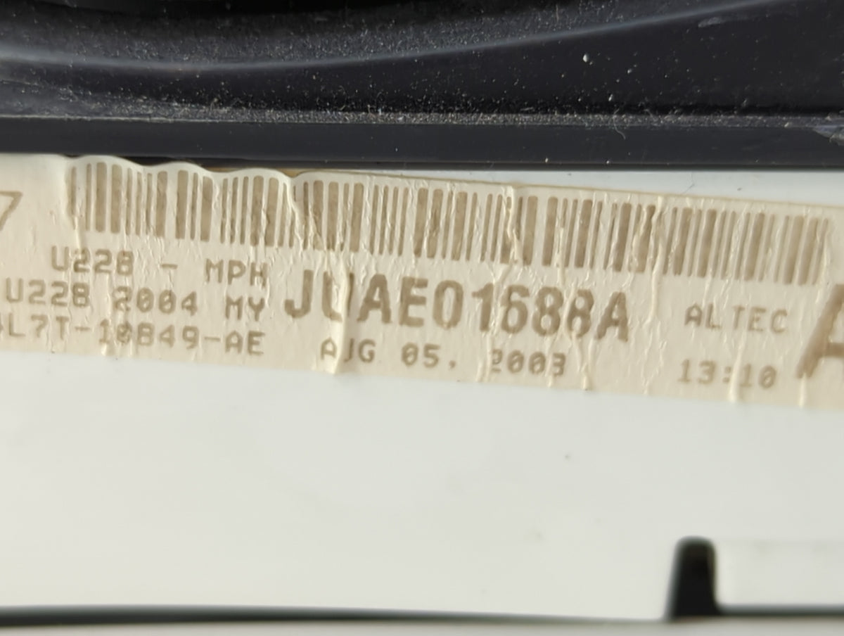 2004 Lincoln Navigator Instrument Cluster Speedometer Gauges P/N:JUAE01688A 4L7T-10849-AE Miles: Fits OEM Used Auto Parts - 