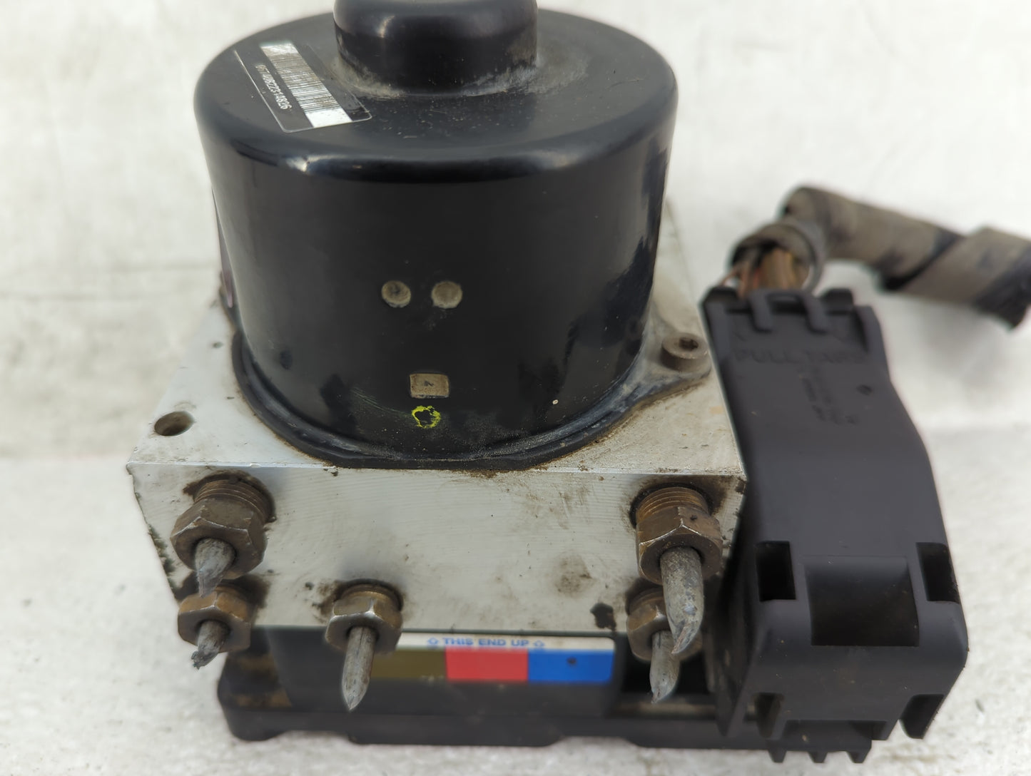 2004 Lincoln Navigator ABS Pump Control Module Replacement P/N:2L1T-2C219-BF Fits OEM Used Auto Parts - Oemusedautoparts1.co