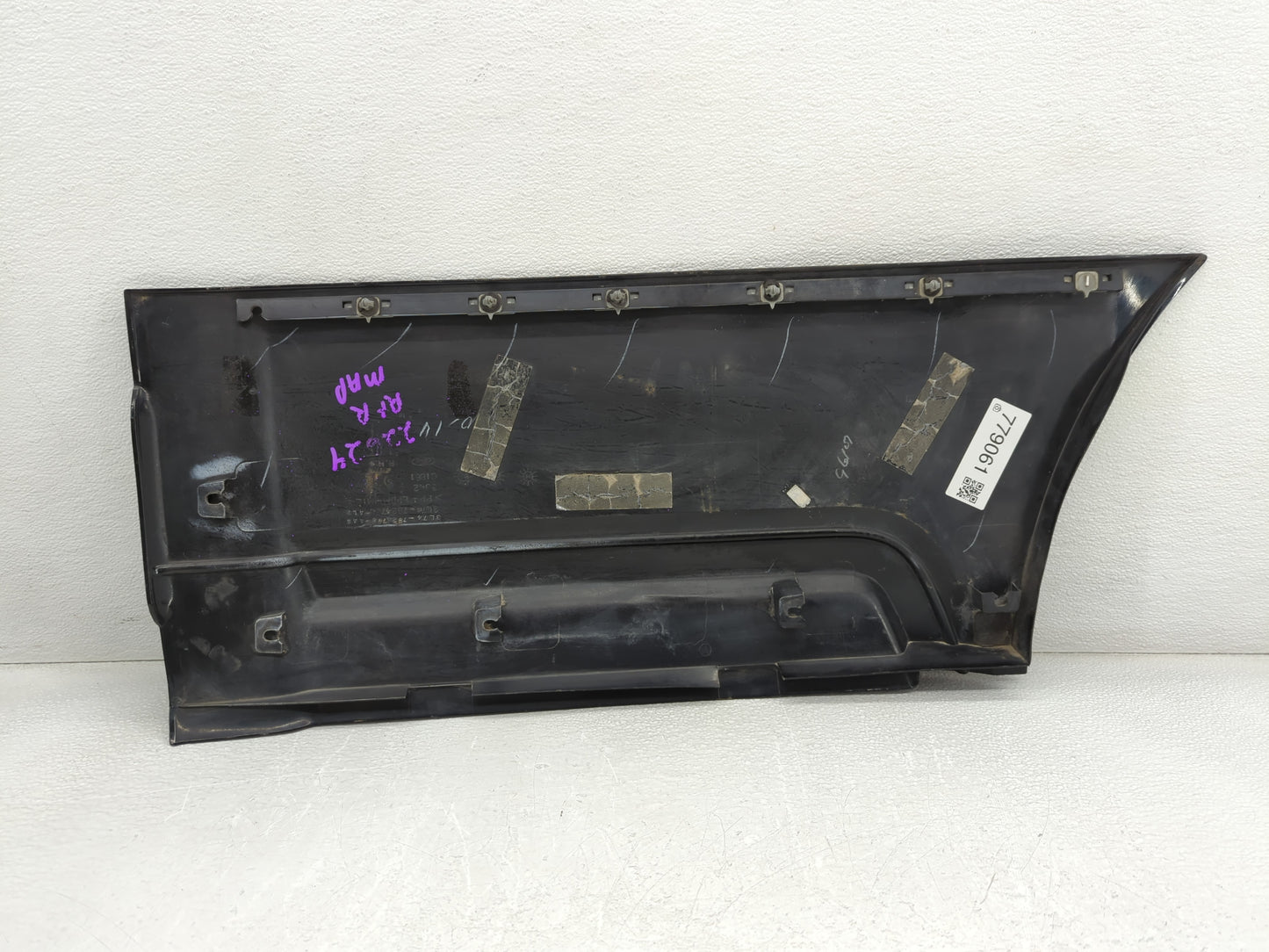 2004 Lincoln Navigator Quarter Panel - Oemusedautoparts1.com