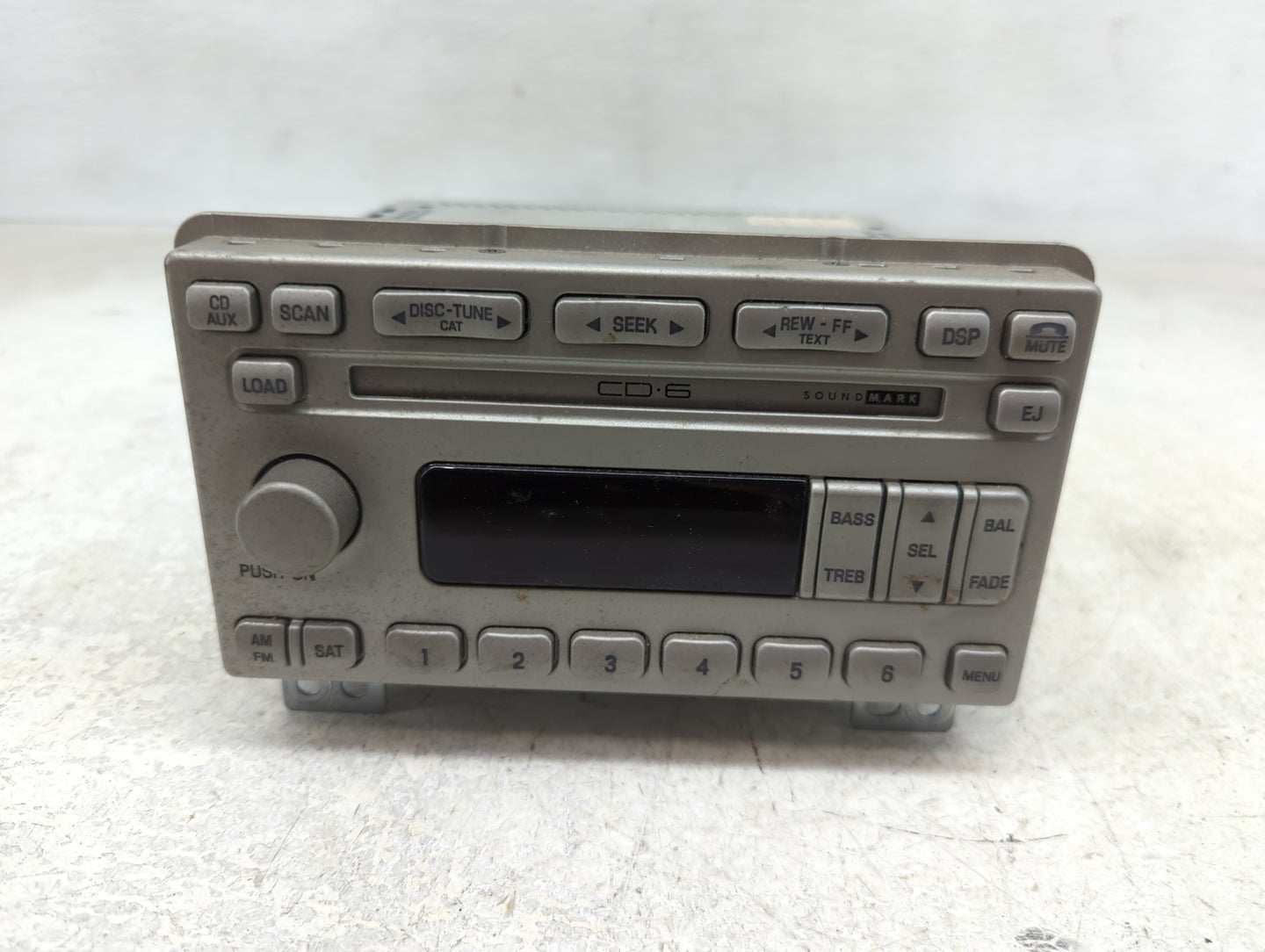 2002-2004 Lincoln Navigator Radio AM FM Cd Player Receiver Replacement Fits Fits 2002 2003 2004 OEM Used Auto Parts - Oemuse