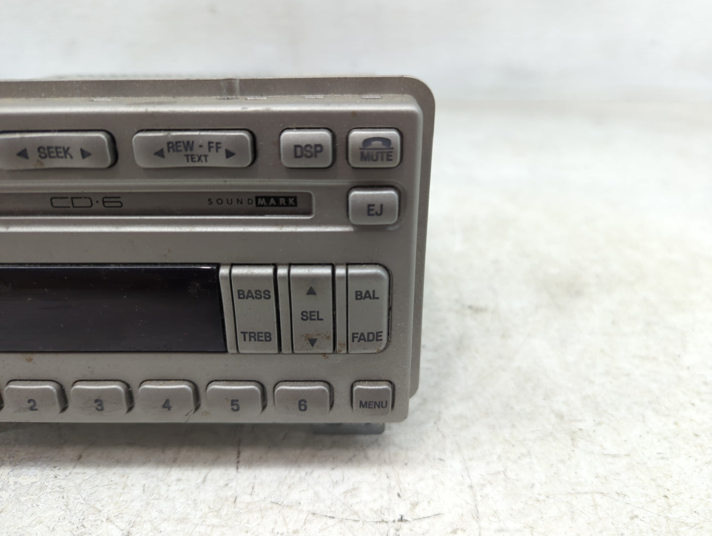 2002-2004 Lincoln Navigator Radio AM FM Cd Player Receiver Replacement Fits Fits 2002 2003 2004 OEM Used Auto Parts - Oemuse