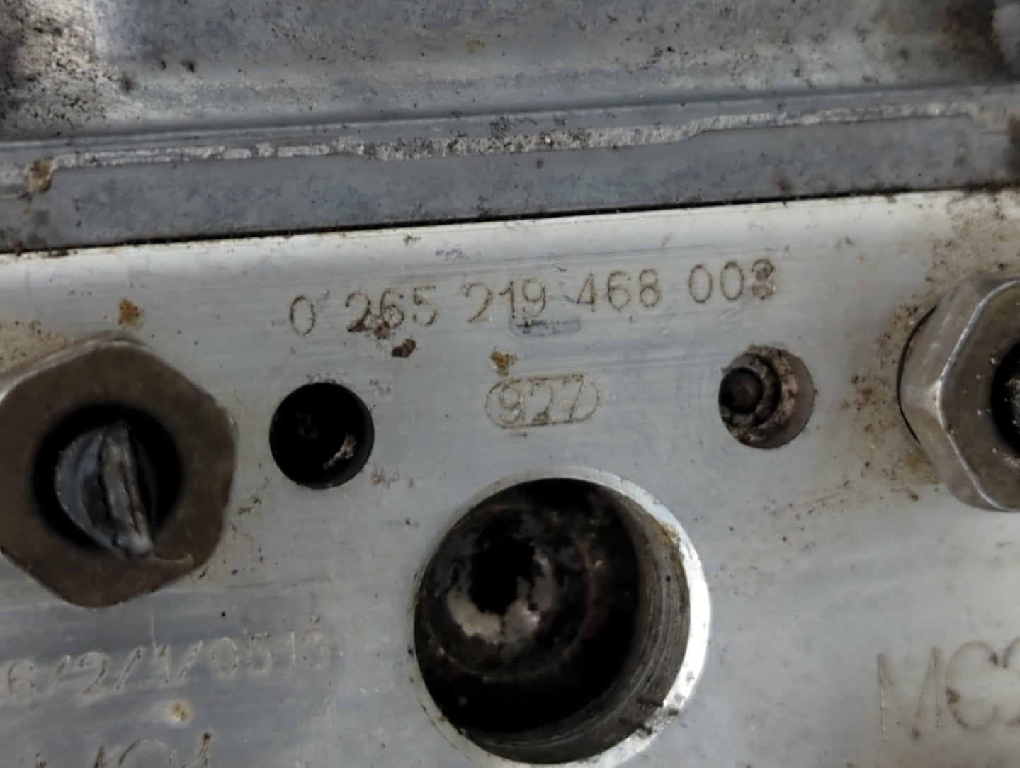 2003-2004 Lincoln Town Car ABS Pump Control Module Replacement P/N:502 482 56556 9 50 Fits Fits 2003 2004 OEM Used Auto Part