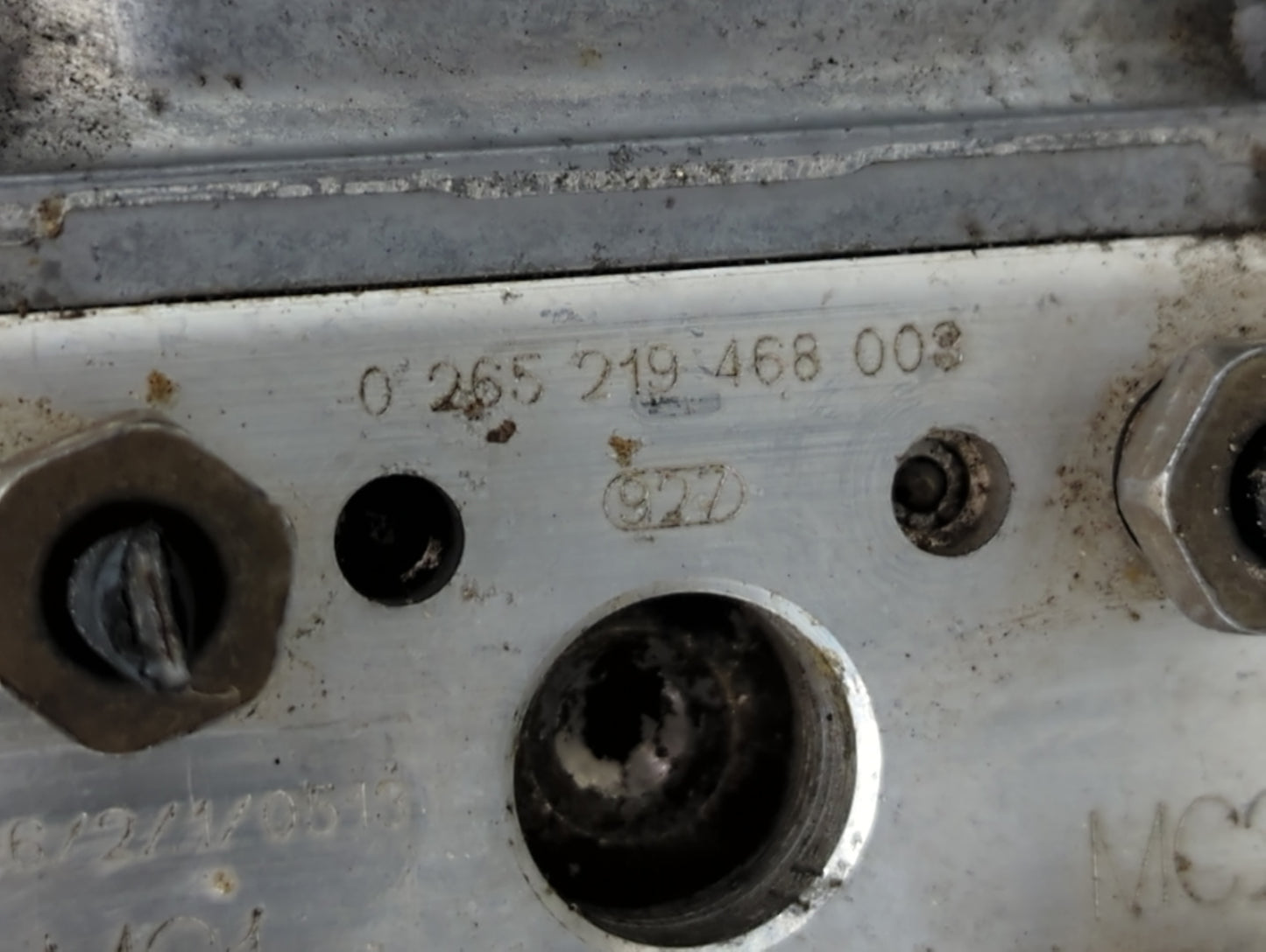 2003-2004 Lincoln Town Car ABS Pump Control Module Replacement P/N:502 482 56556 9 50 Fits Fits 2003 2004 OEM Used Auto Part