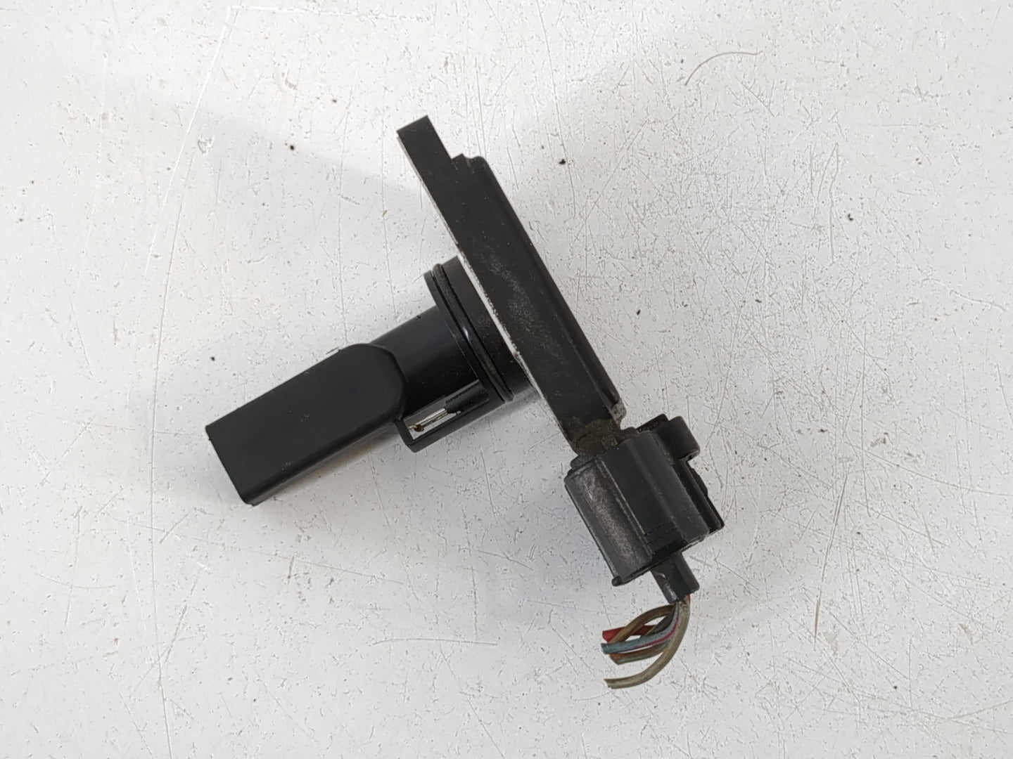 2003-2004 Lincoln Town Car Mass Air Flow Meter Maf - Oemusedautoparts1.com