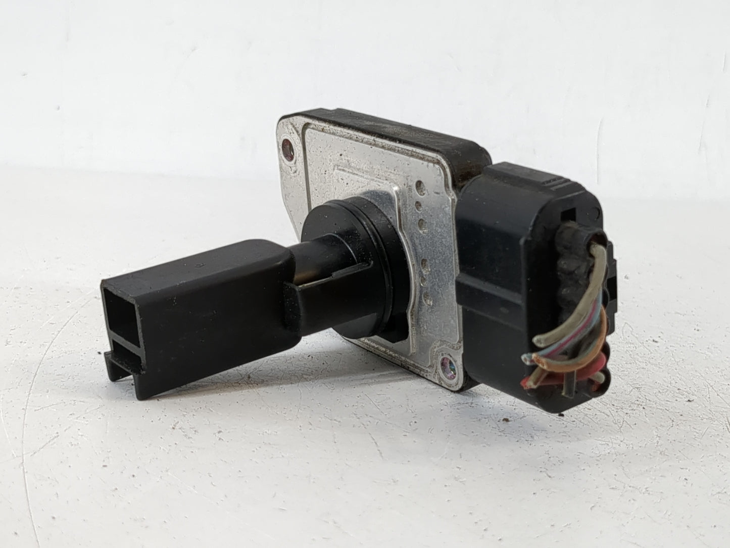 2003-2004 Lincoln Town Car Mass Air Flow Meter Maf - Oemusedautoparts1.com