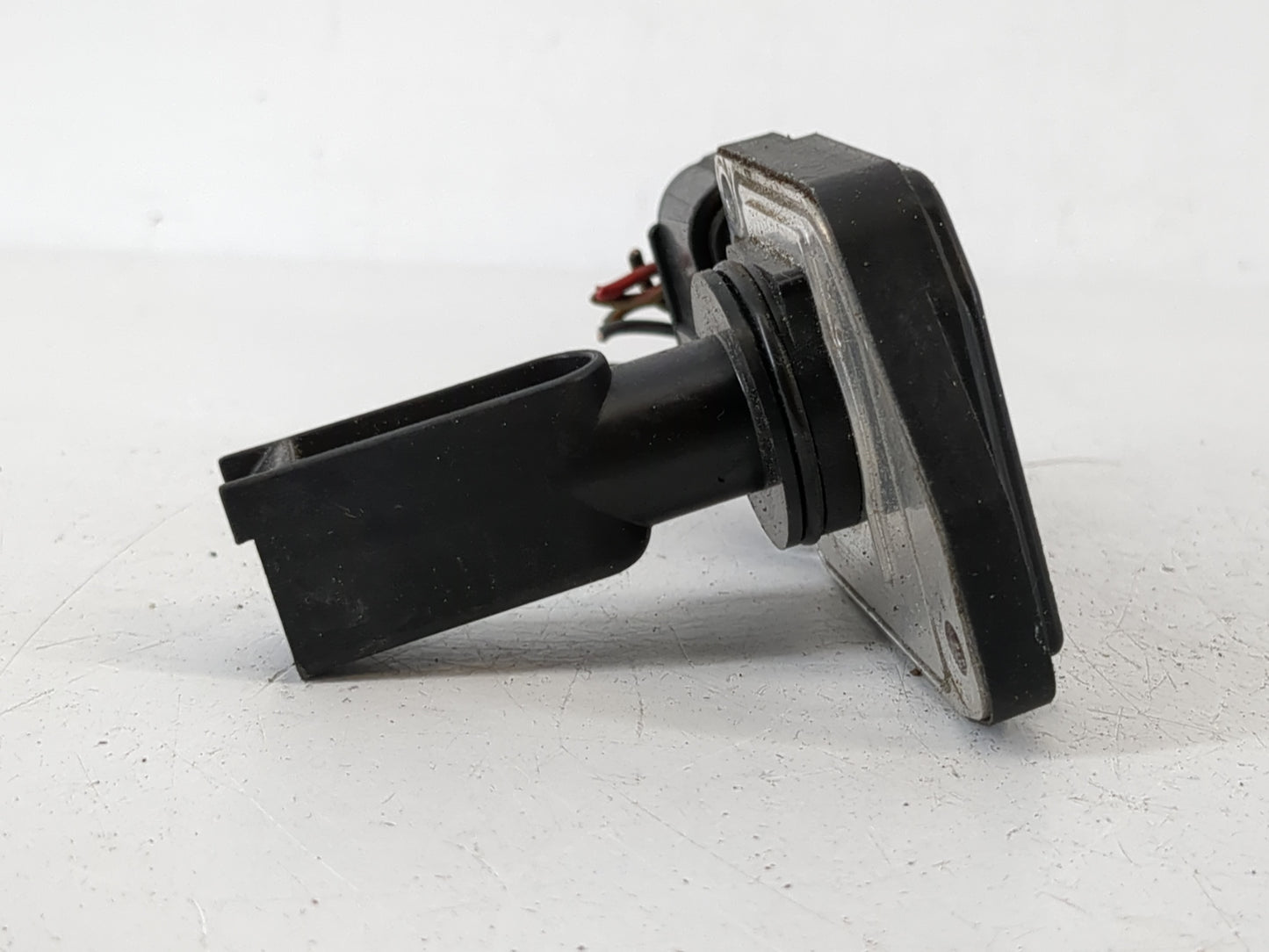 2003-2004 Lincoln Town Car Mass Air Flow Meter Maf - Oemusedautoparts1.com