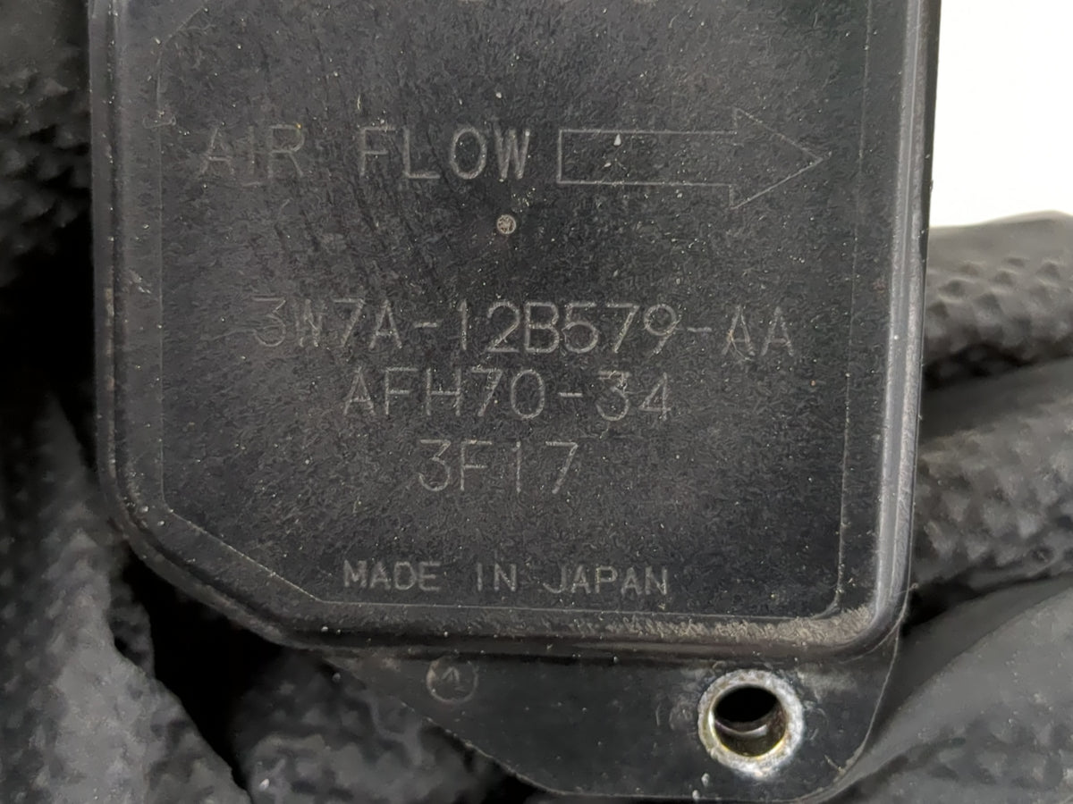 2003-2004 Lincoln Town Car Mass Air Flow Meter Maf Sensor - Oemusedautoparts1.com