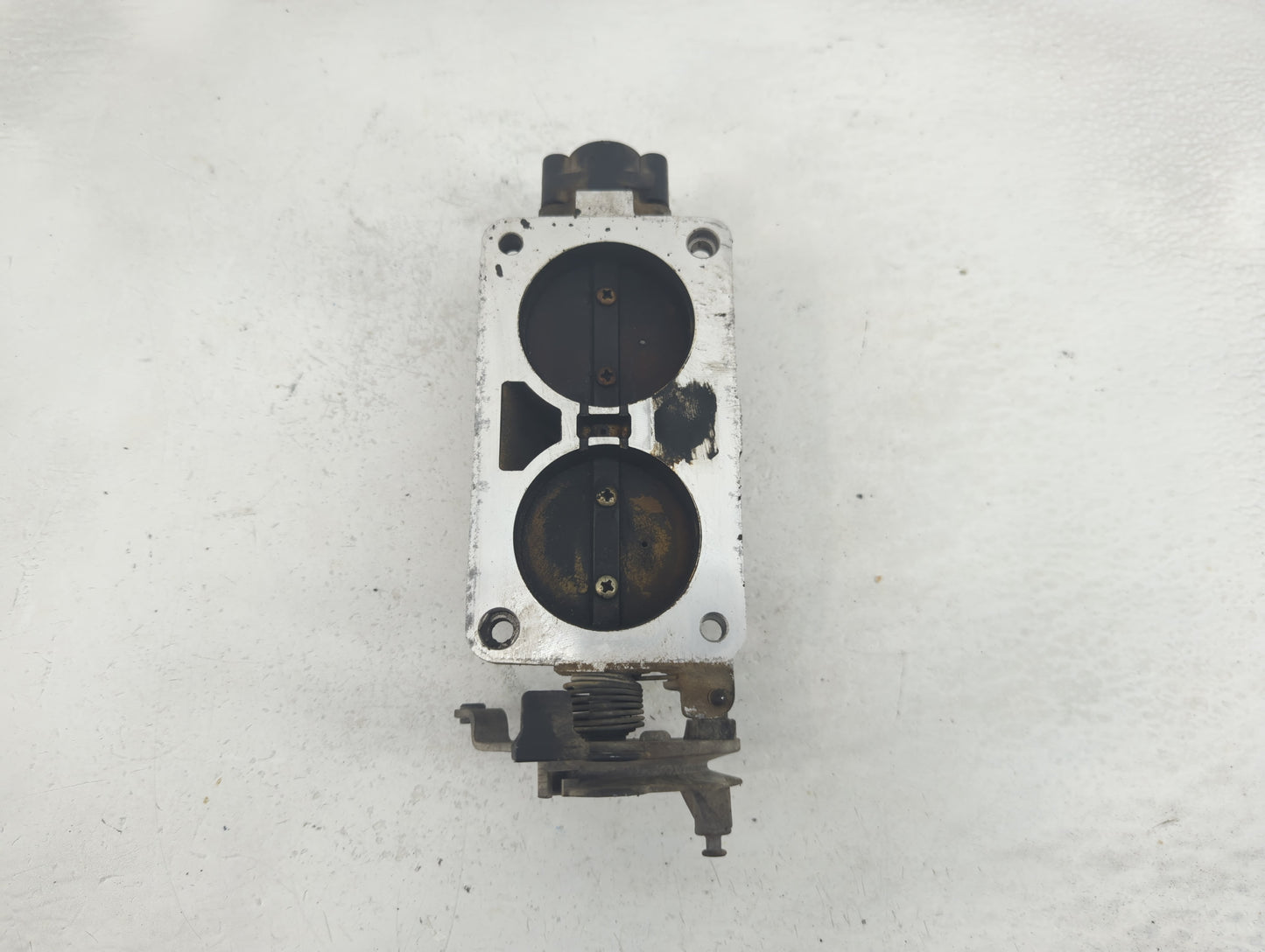 1998-2004 Lincoln Town Car Throttle Body P/N:F4SF 98989 Fits Fits 1998 1999 2000 2001 2002 2003 2004 OEM Used Auto Parts - O