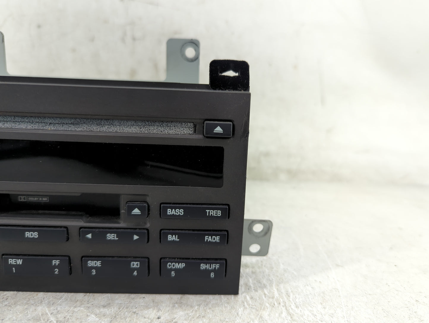 2003-2004 Lincoln Town Car Radio AM FM Cd Player Receiver Replacement P/N:3W1T-18C868-AK Fits Fits 2003 2004 OEM Used Auto P