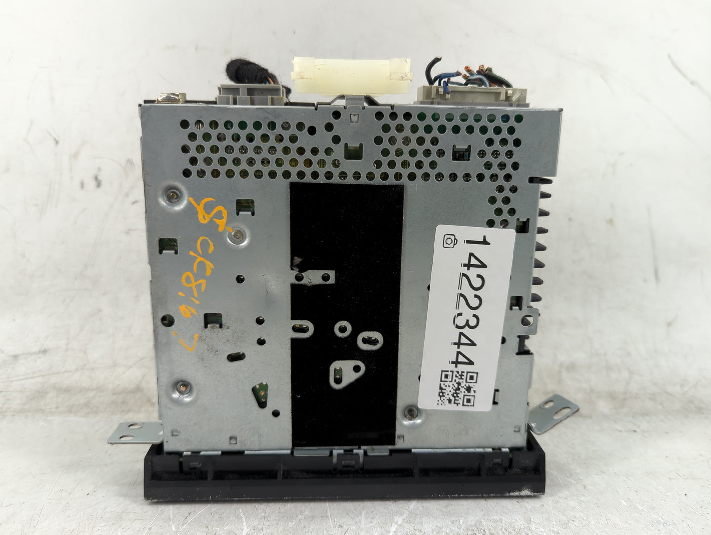 2003-2004 Lincoln Town Car Radio AM FM Cd Player Receiver Replacement P/N:3W1T-18C868-AK Fits Fits 2003 2004 OEM Used Auto P