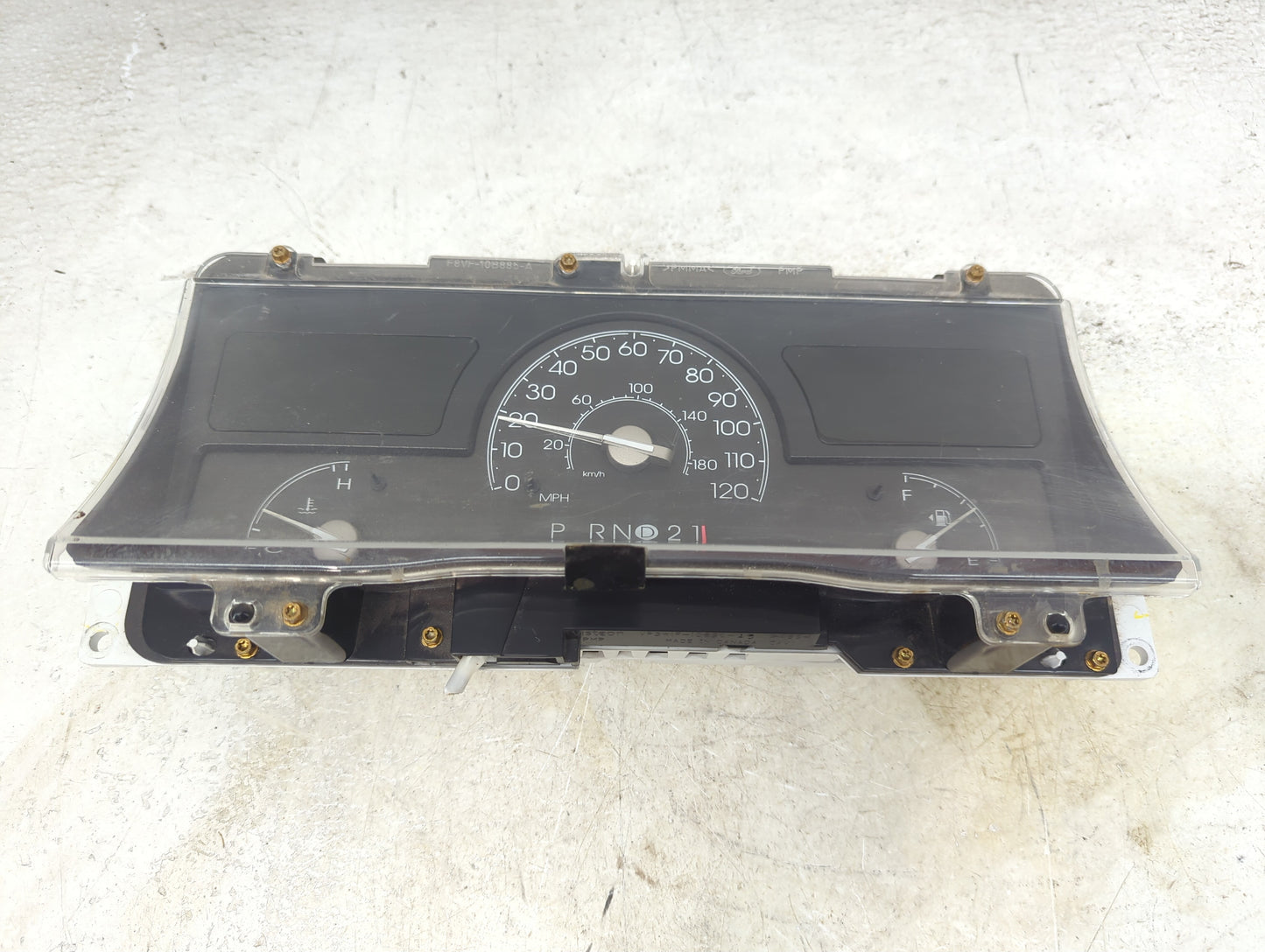 2004 Lincoln Town Car Instrument Cluster Speedometer Gauges P/N:F8VF-10B885-A Miles: Fits OEM Used Auto Parts - Oemusedautop