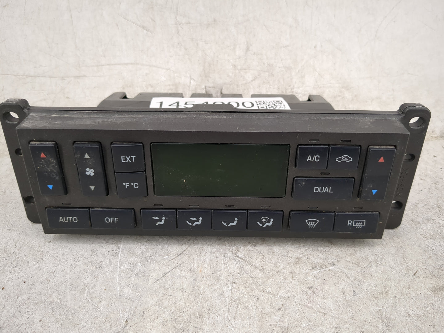 2003-2006 Lincoln Town Car Climate Control Module Temperature AC/Heater Replacement P/N:F145K 3W1H -18C612-AK Fits OEM Used 