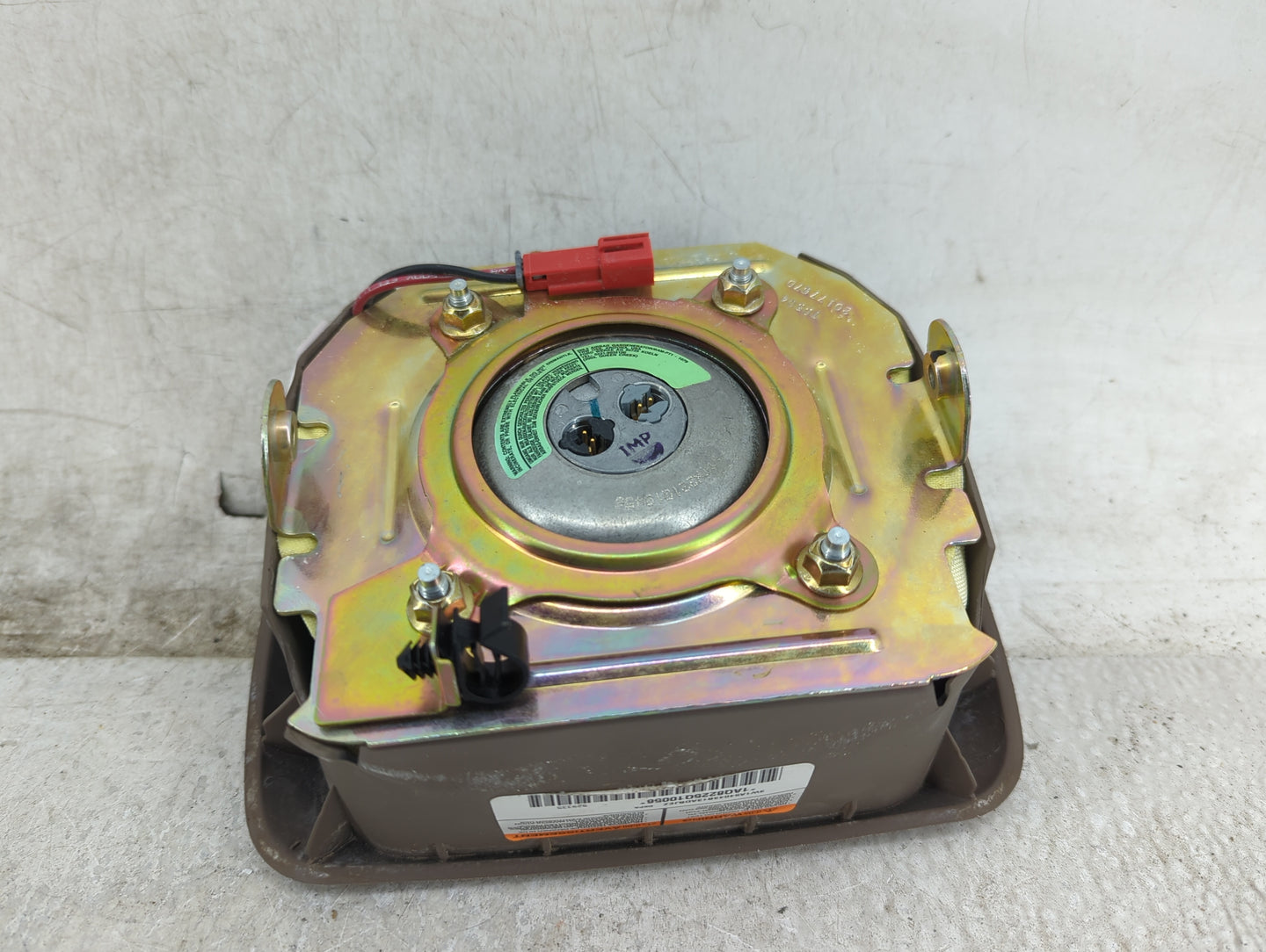 2004 Lincoln Town Car Air Bag Driver Left Steering Wheel Mounted Tan - Oemusedautoparts1.com