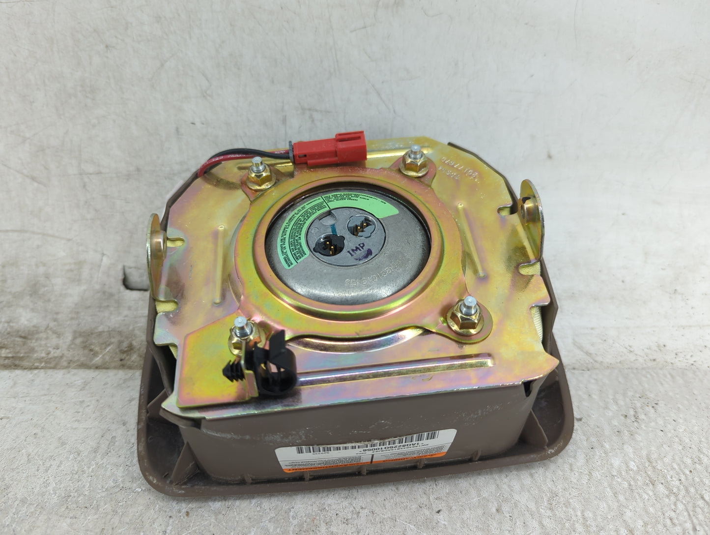 2004 Lincoln Town Car Air Bag Driver Left Steering Wheel Mounted Tan - Oemusedautoparts1.com