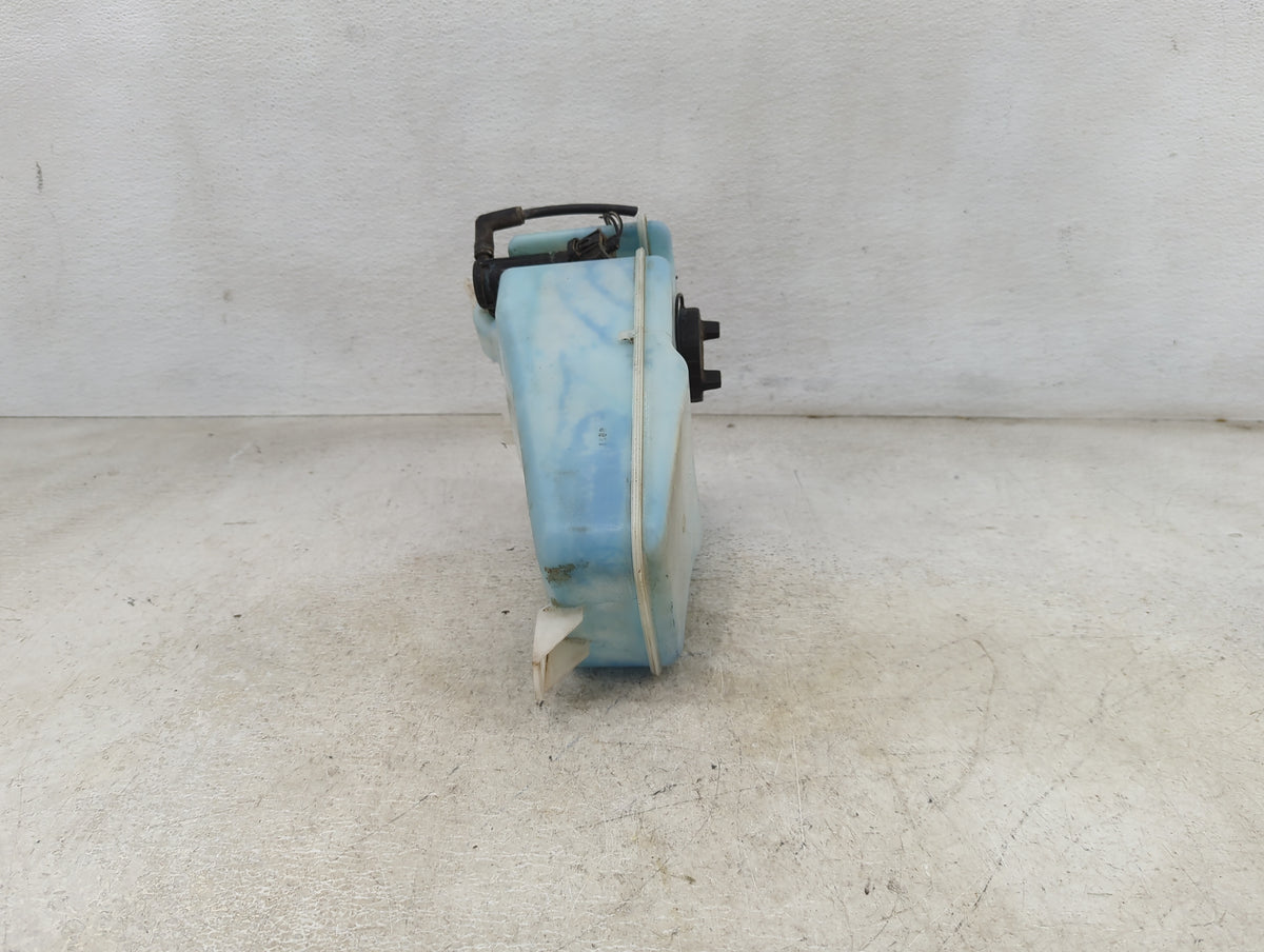 2004 Lincoln Town Car Windshield Washer Fluid Reservoir Bottle Oem - Oemusedautoparts1.com