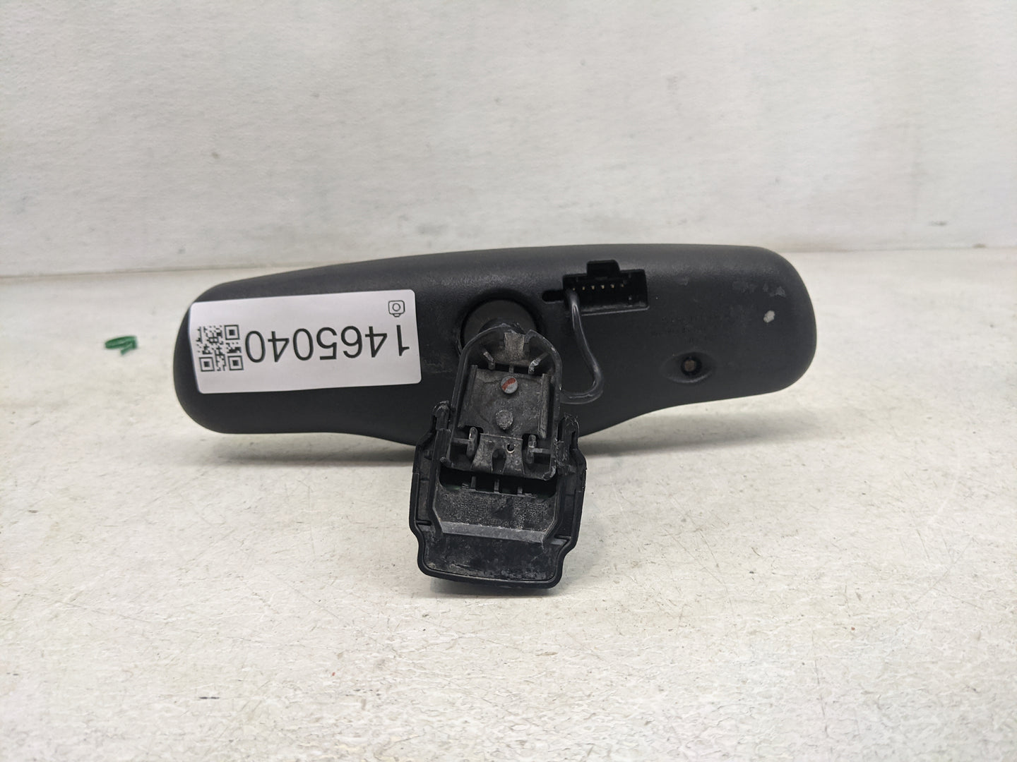 2004 Lincoln Town Car Interior Rear View Mirror Replacement OEM Fits OEM Used Auto Parts - Oemusedautoparts1.com