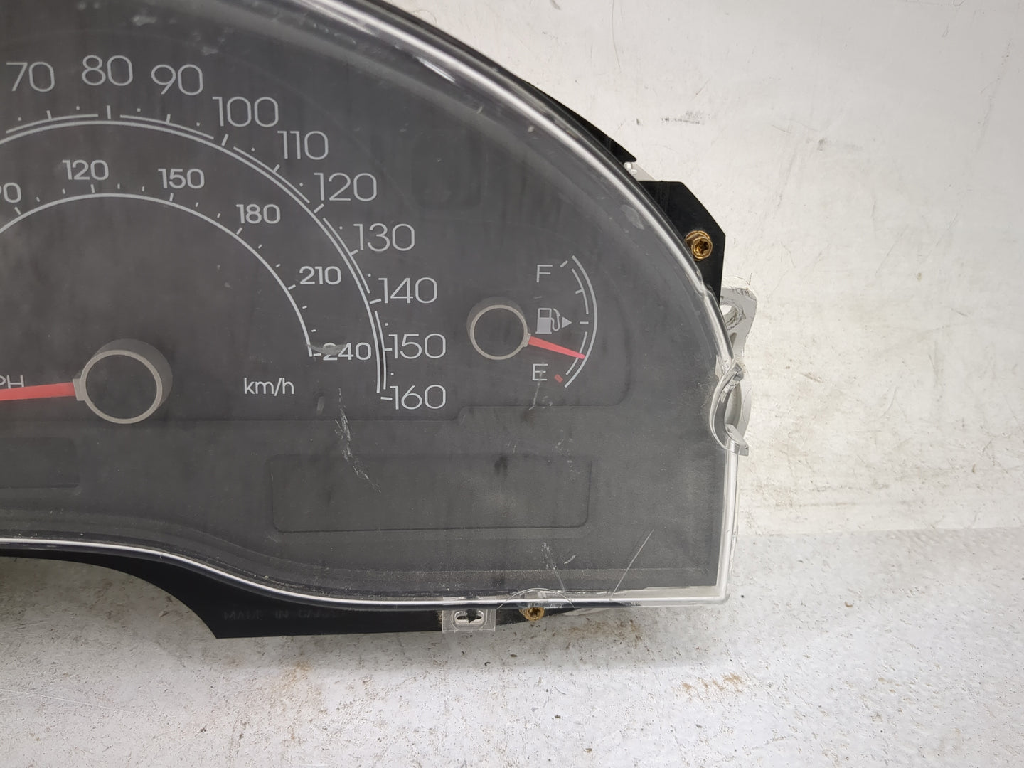 2004 Lincoln Town Car Instrument Cluster Speedometer Gauges P/N:VP3W4F-10894-AA 4W4F-10849-A Miles: Fits OEM Used Auto Parts