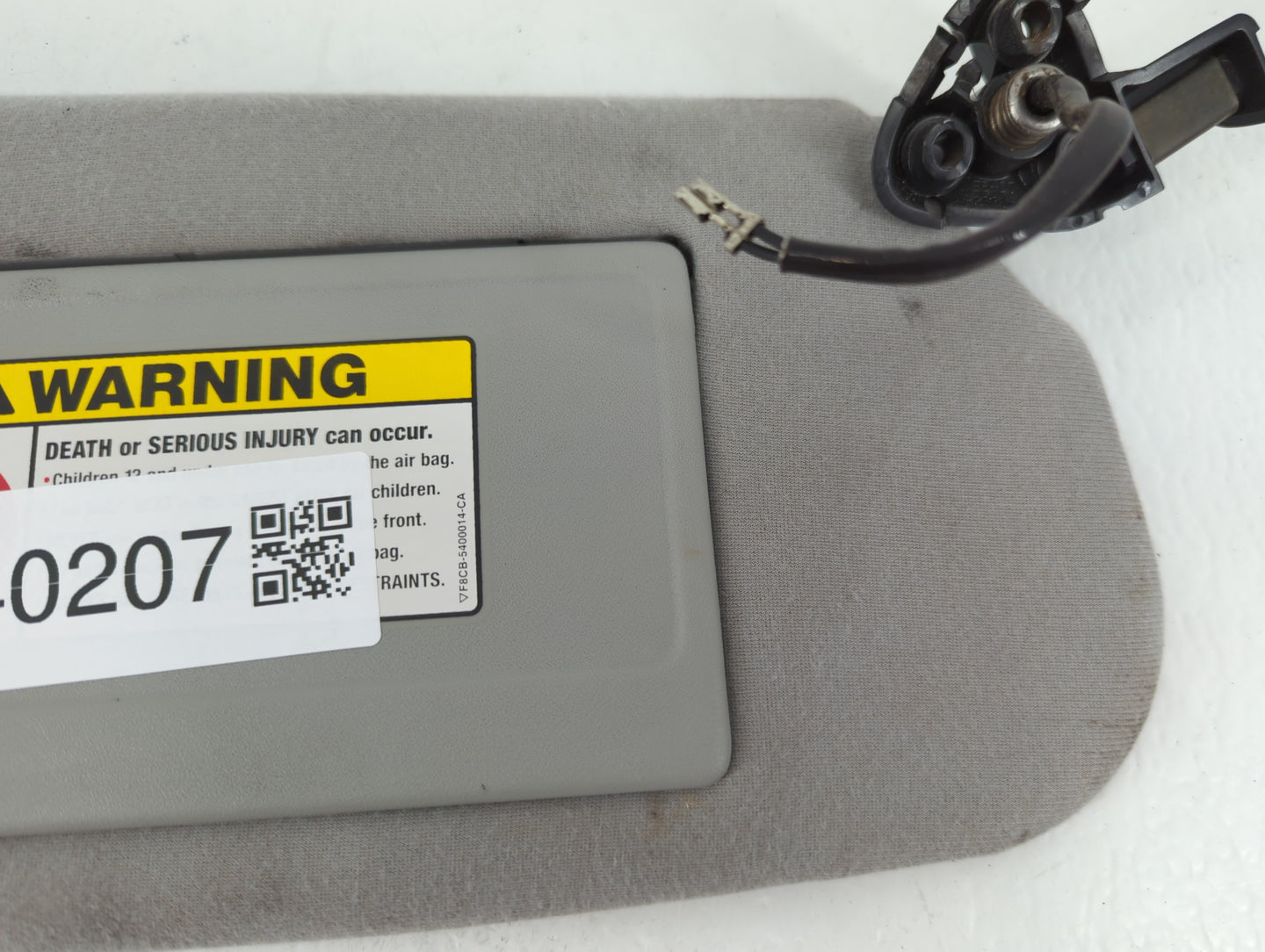 2004 Lincoln Town Car Sun Visor Shade Replacement Passenger Right Mirror Fits OEM Used Auto Parts - Oemusedautoparts1.com