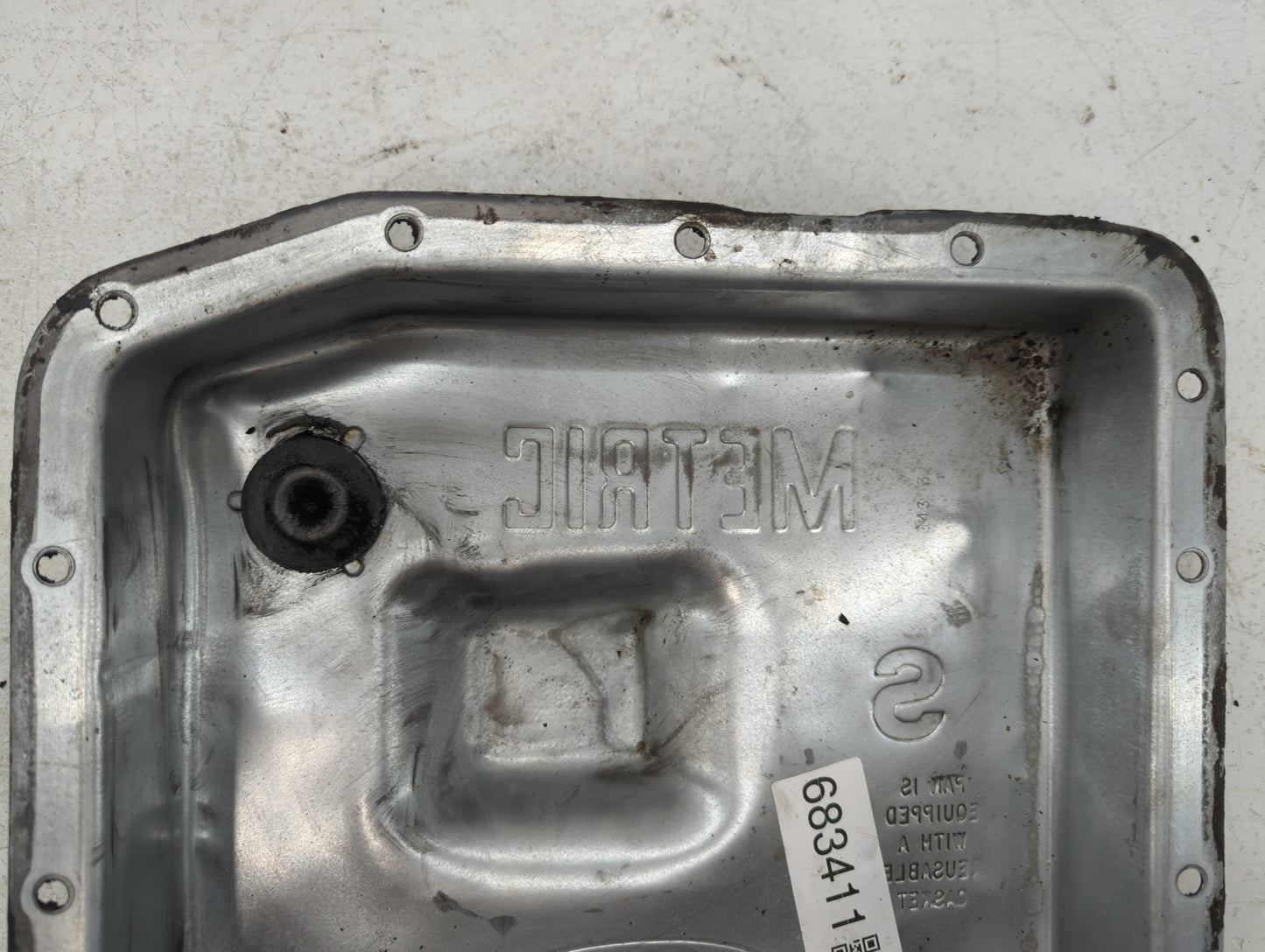 2004 Lincoln Town Car Engine Oil Pan Fits OEM Used Auto Parts - Oemusedautoparts1.com