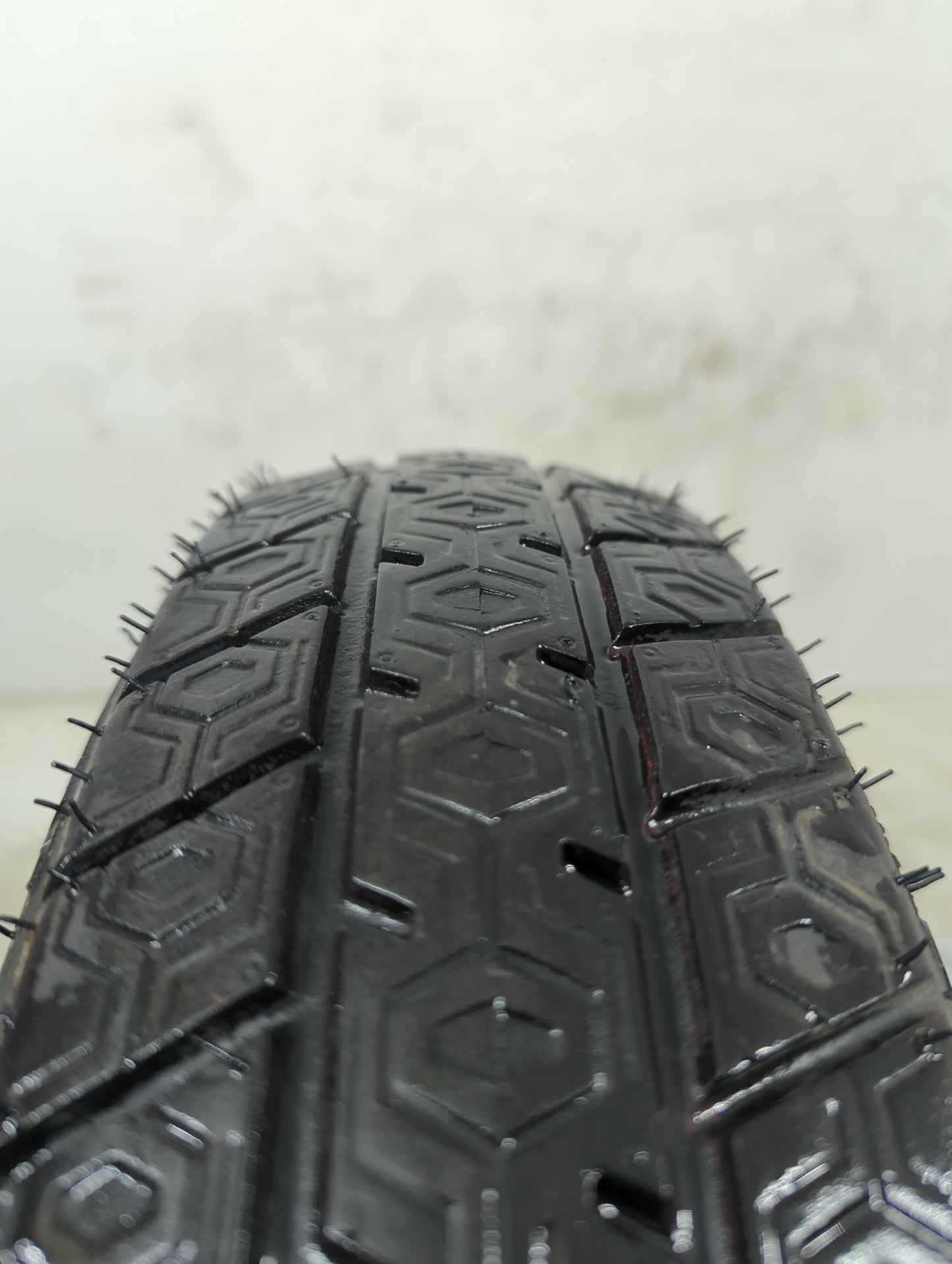 2004 Malibu Malibu Spare Donut Tire Wheel Rim Oem - Oemusedautoparts1.com