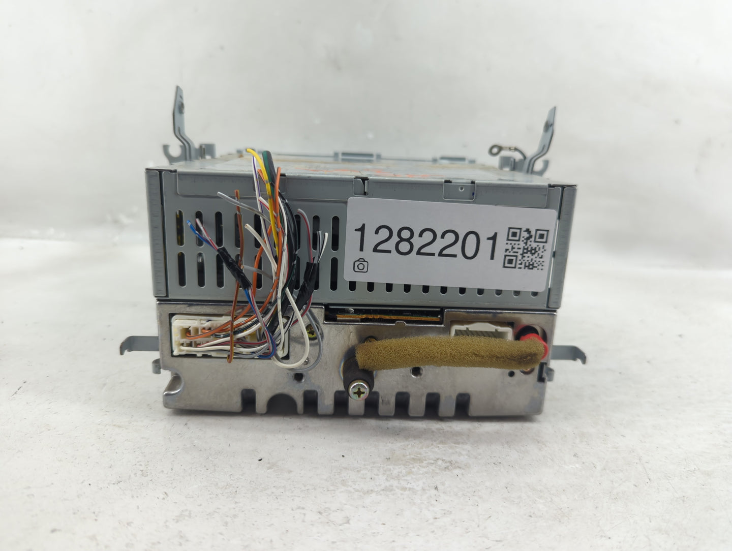 2004 Mazda 3 Radio AM FM Cd Player Receiver Replacement P/N:14789941 Fits OEM Used Auto Parts - Oemusedautoparts1.com