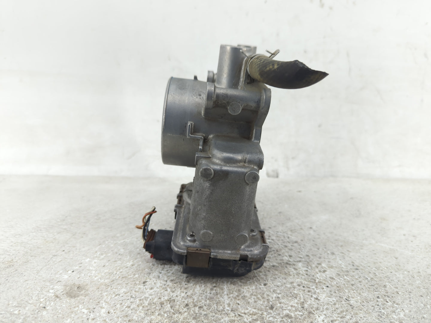 2004-2005 Mazda 3 Throttle Body Fits Fits 2003 2004 2005 2006 2007 OEM Used Auto Parts - Oemusedautoparts1.com