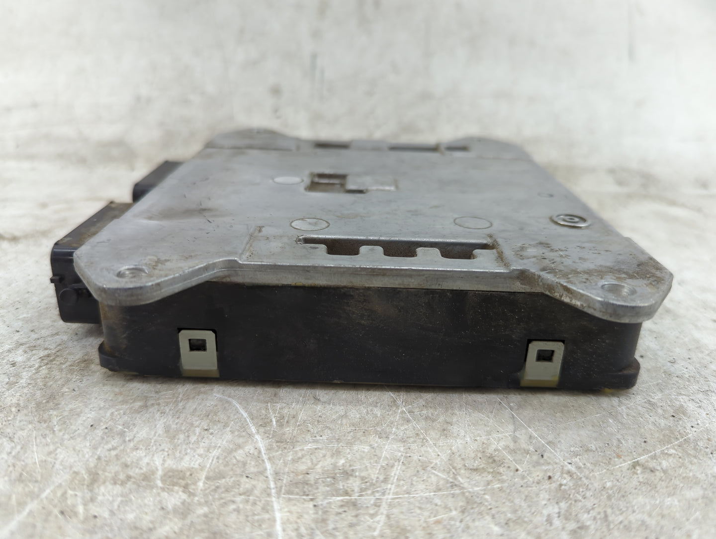 2004-2005 Mazda 3 PCM Engine Control Computer ECU ECM PCU OEM P/N:L3S8 18 881B E6T54176H1 Fits Fits 2004 2005 OEM Used Auto 
