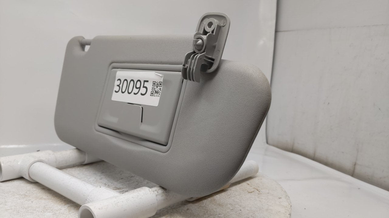 2004 Mazda 3 Sun Visor Shade Replacement Passenger Right Mirror Fits OEM Used Auto Parts - Oemusedautoparts1.com