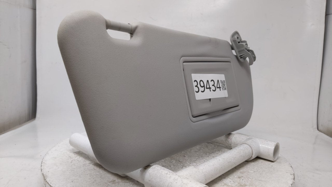 2004 Mazda 3 Sun Visor Shade Replacement Passenger Right Mirror Fits OEM Used Auto Parts - Oemusedautoparts1.com