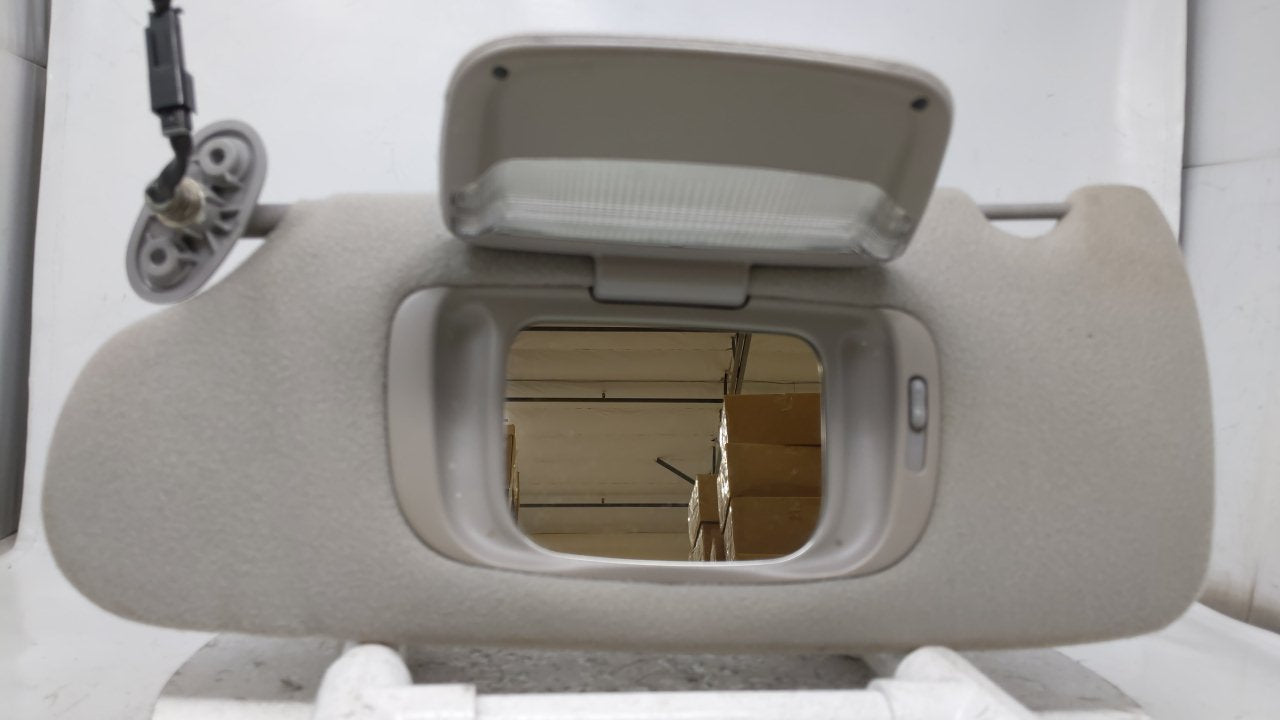 2004 Mazda 3 Sun Visor Shade Replacement Passenger Right Mirror Fits OEM Used Auto Parts - Oemusedautoparts1.com