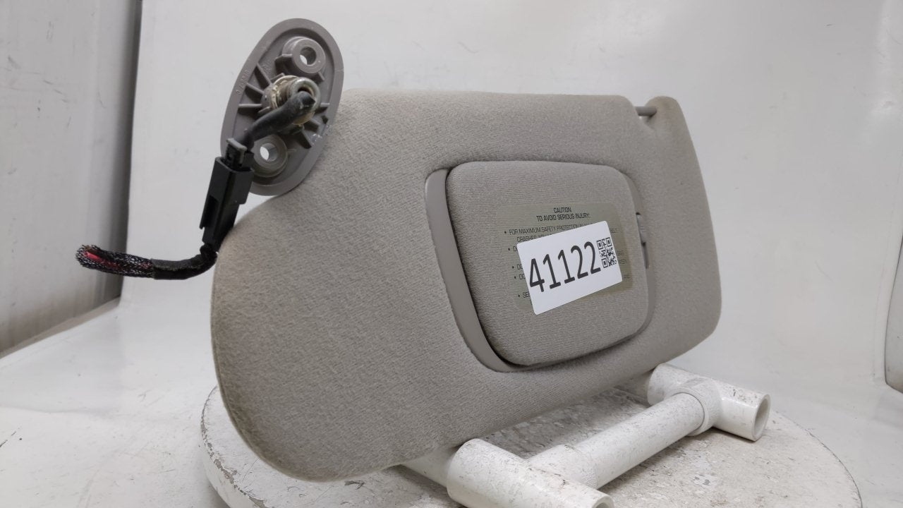 2004 Mazda 3 Sun Visor Shade Replacement Passenger Right Mirror Fits OEM Used Auto Parts - Oemusedautoparts1.com