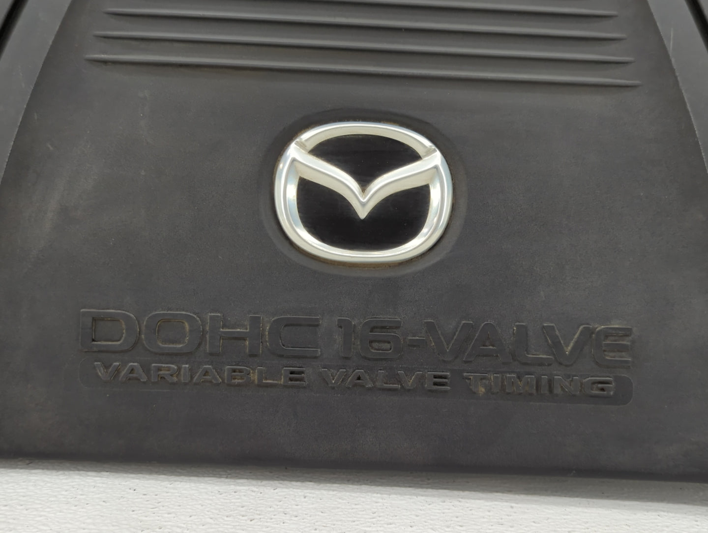 2004 Mazda 3 Engine Cover - Oemusedautoparts1.com