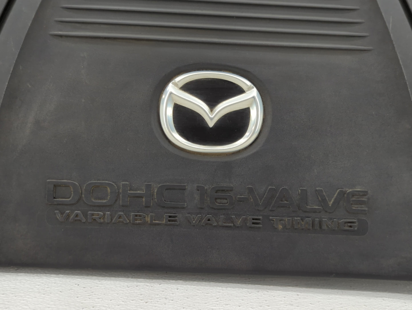 2004 Mazda 3 Engine Cover - Oemusedautoparts1.com