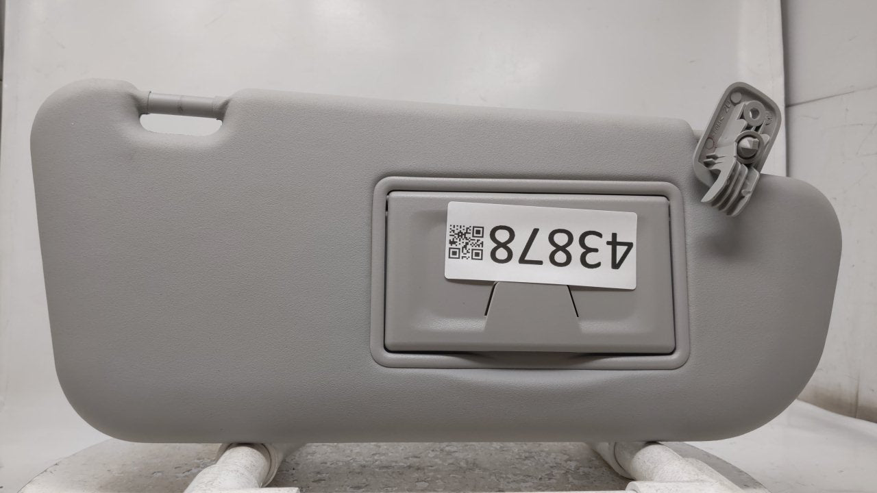2004 Mazda 3 Sun Visor Shade Replacement Passenger Right Mirror Fits OEM Used Auto Parts - Oemusedautoparts1.com