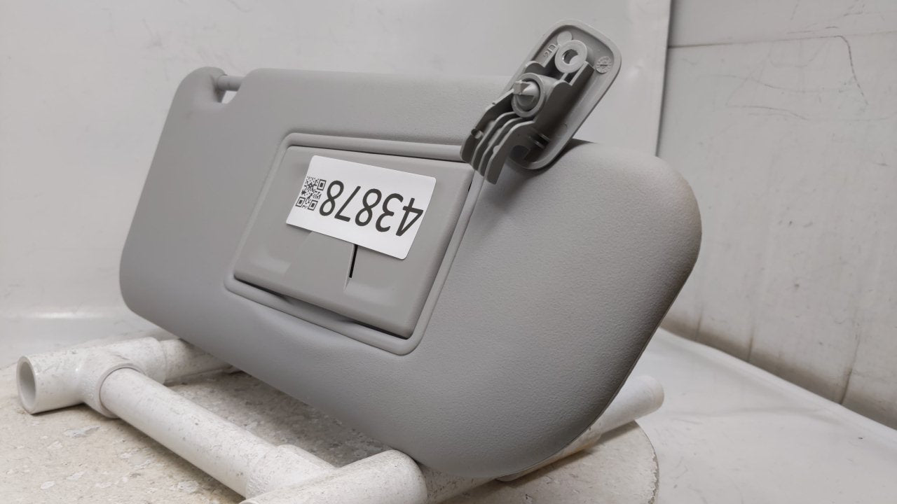 2004 Mazda 3 Sun Visor Shade Replacement Passenger Right Mirror Fits OEM Used Auto Parts - Oemusedautoparts1.com