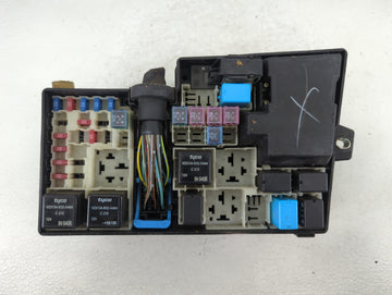 2004-2009 Mazda 3 Fusebox Fuse Box Panel Relay Module P/N:BP4K-66765 51881809 Fits Fits 2004 2005 2006 2007 2008 2009 OEM Used Auto Parts