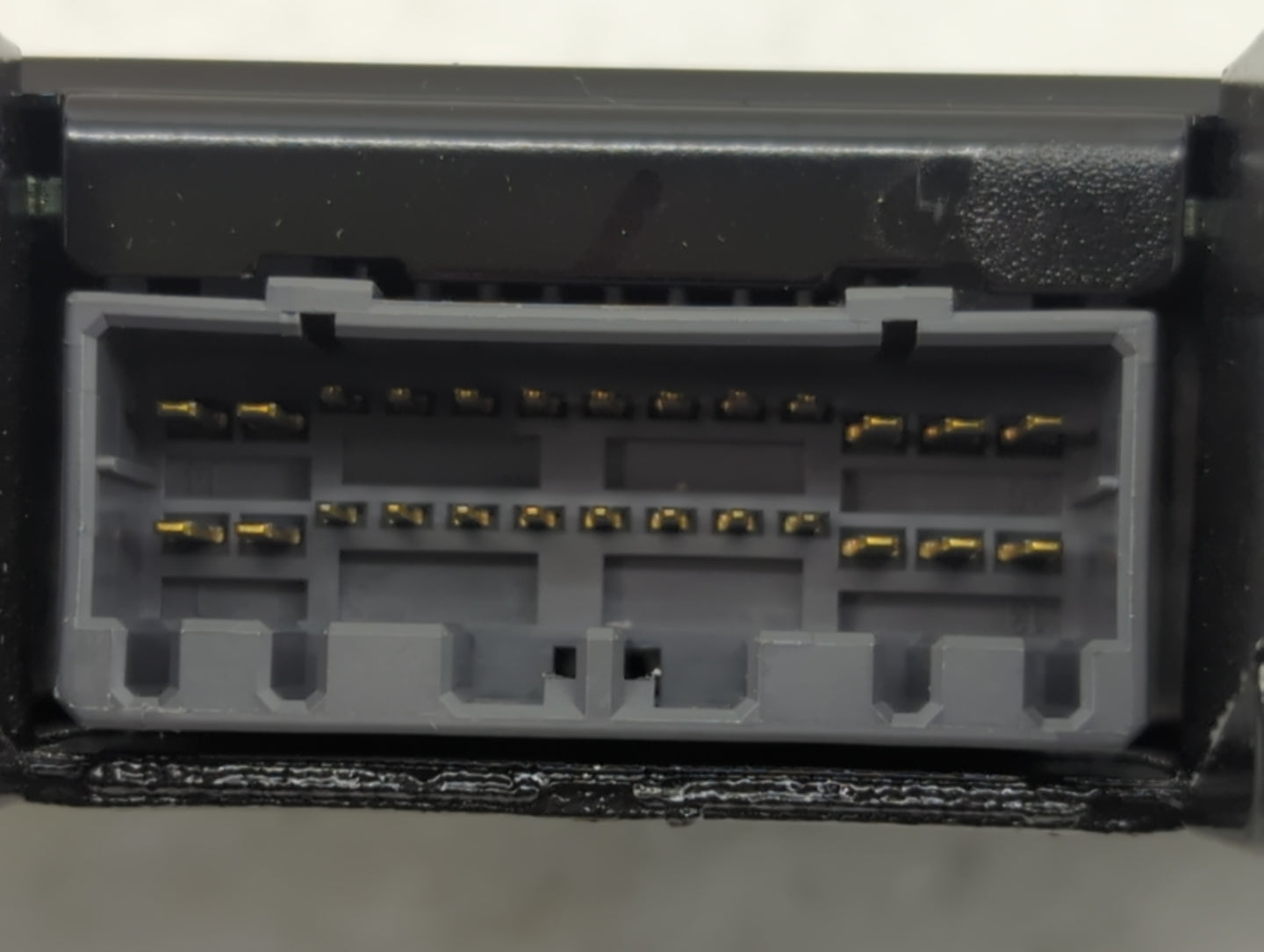 2003-2008 Mazda 6 Radio AM FM Cd Player Receiver Replacement P/N:3M81-18T806-DA Fits Fits 2003 2004 2005 2006 2007 2008 OEM 