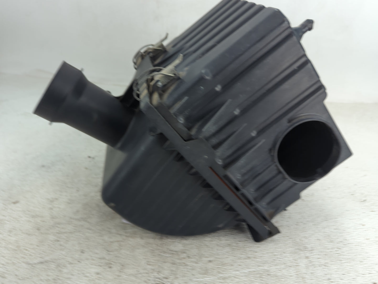 2004 Mazda B3000 Air Cleaner Intake-duct Hose Tube - Oemusedautoparts1.com