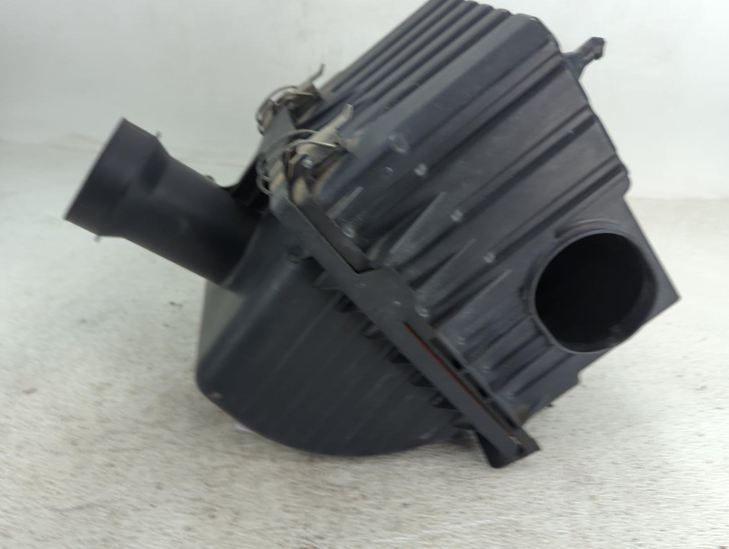 2004 Mazda B3000 Air Cleaner Intake-duct Hose Tube - Oemusedautoparts1.com
