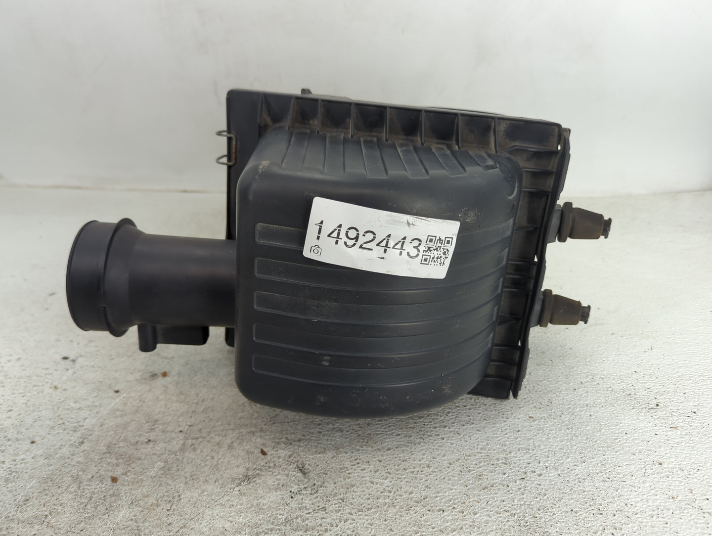 2004 Mazda B3000 Air Cleaner Intake-duct Hose Tube - Oemusedautoparts1.com