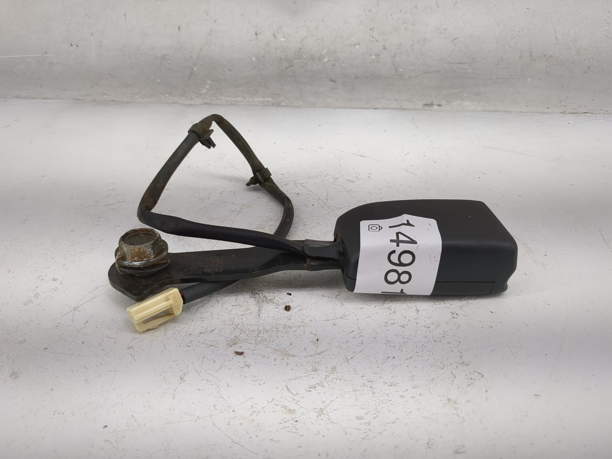 2004 Mazda Mazda6 Driver Rear Seatbelt Buckle Black - Oemusedautoparts1.com