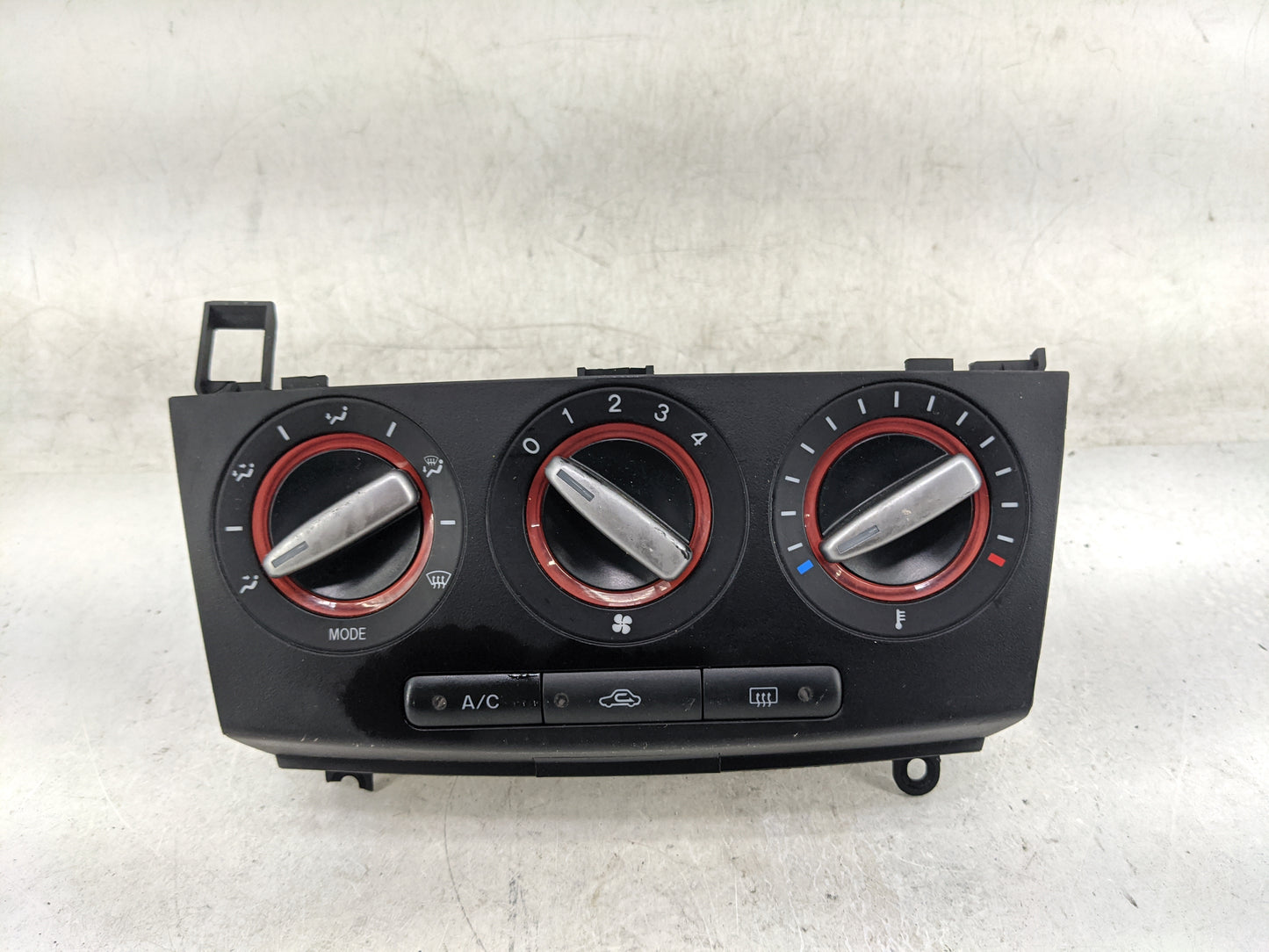 2004 Mazda Mazda 3 Climate Control Module Temperature AC/Heater Replacement P/N:BANS C7724, 7802 Fits OEM Used Auto Parts - 